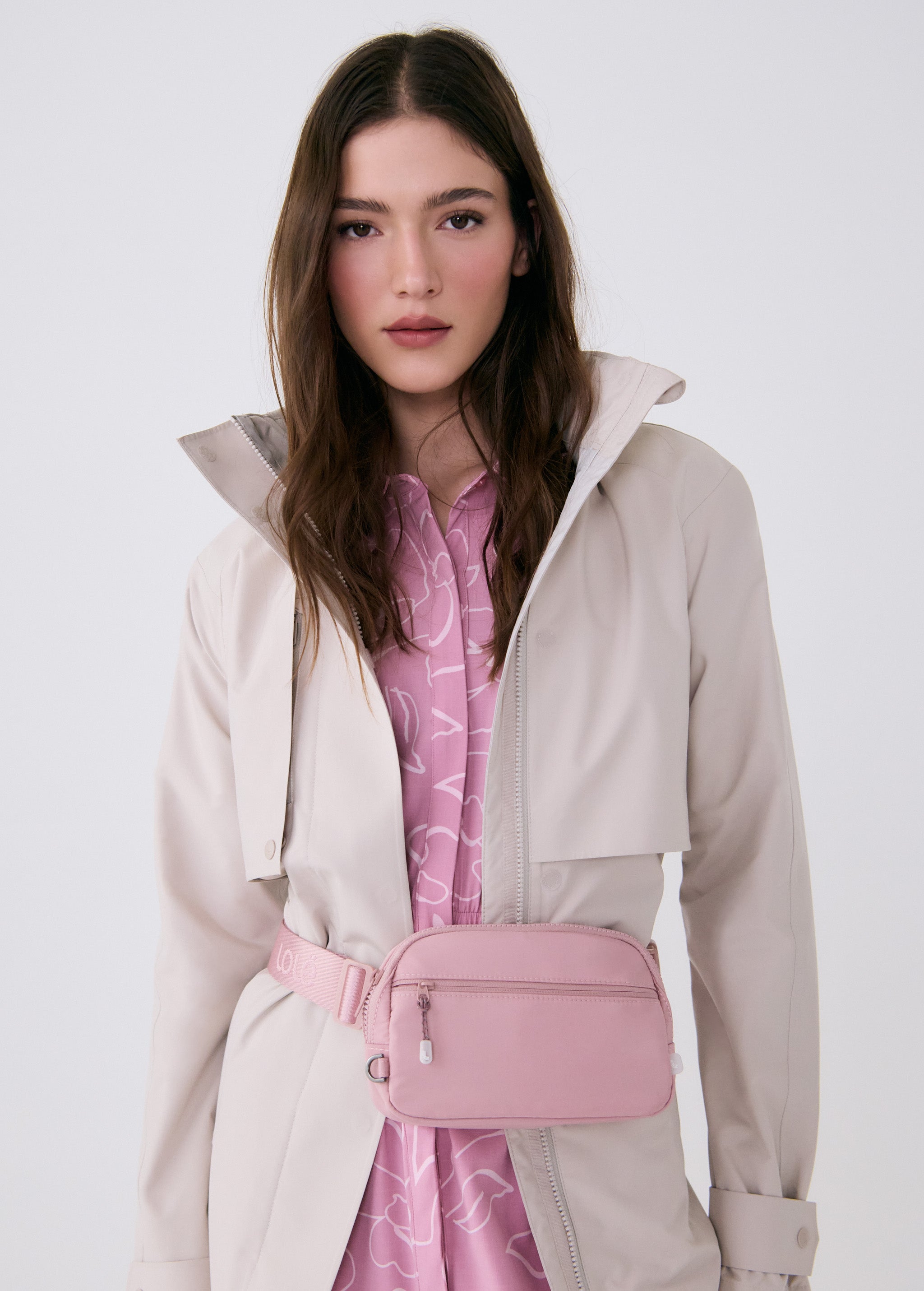 Lolë Jamie Belt Bag in Rosewood dusty pink — the classic and timeless Jamie Belt Bag