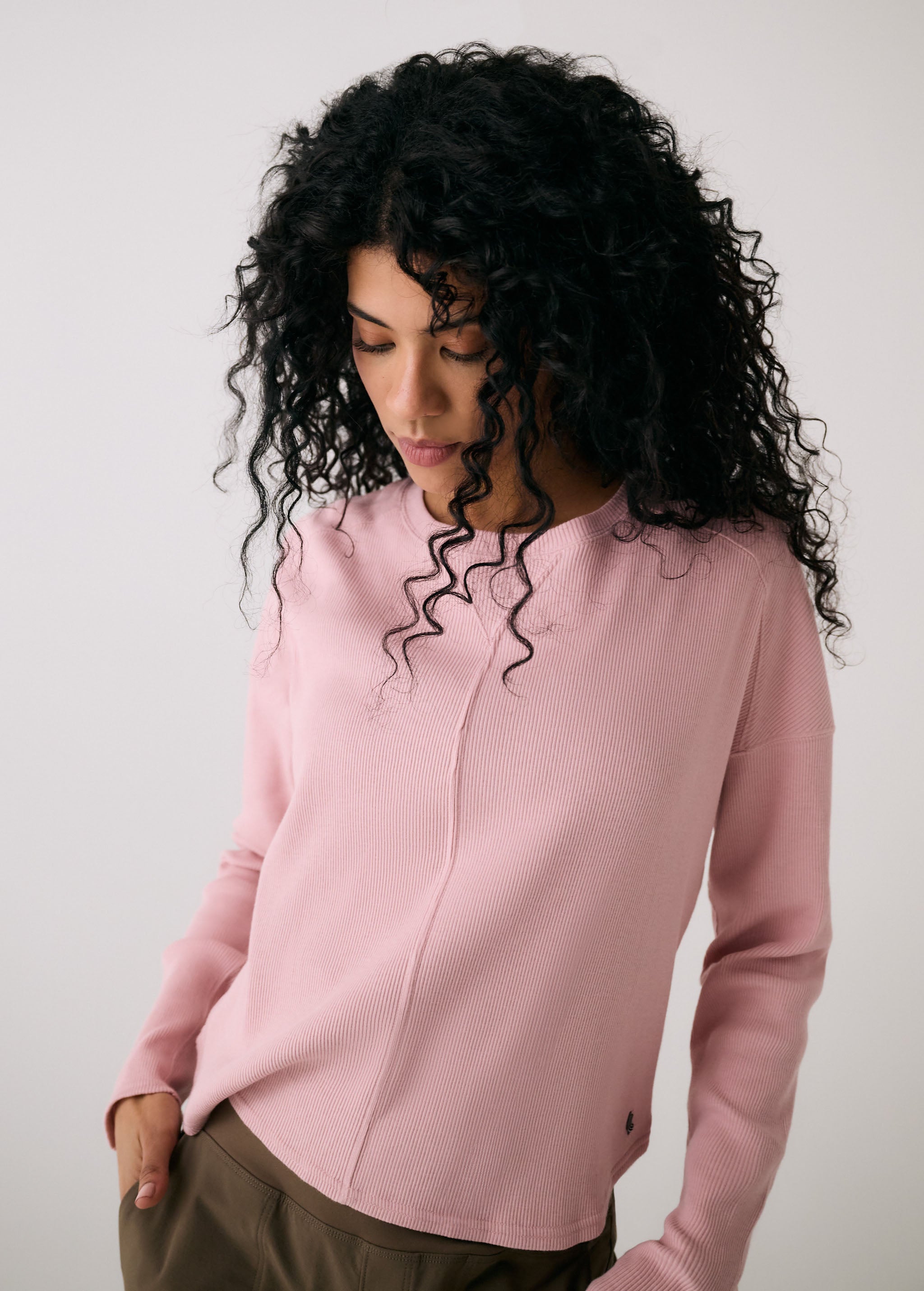 Lolë Classic Crew in Ballerina blush pink