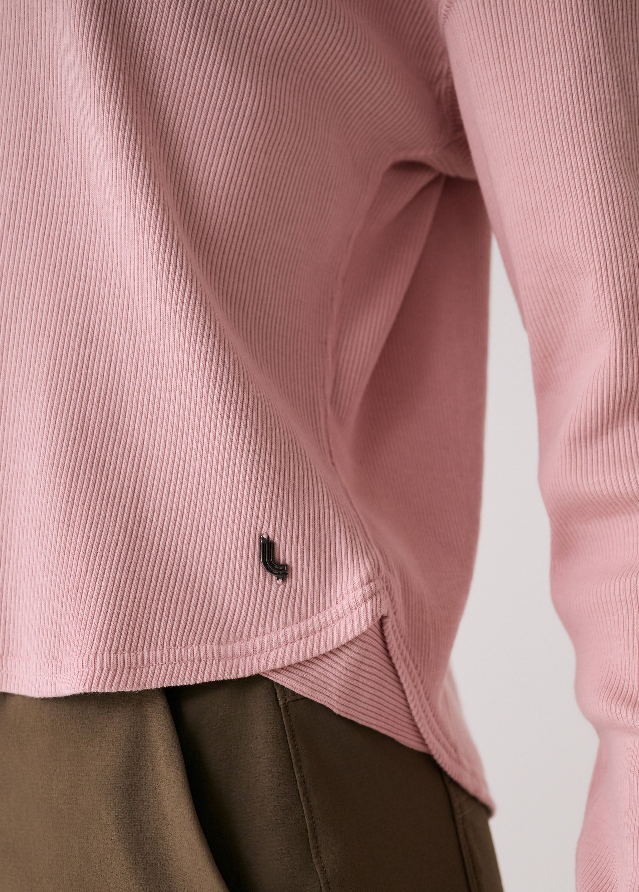 Lolë Classic Crew in Ballerina blush pink