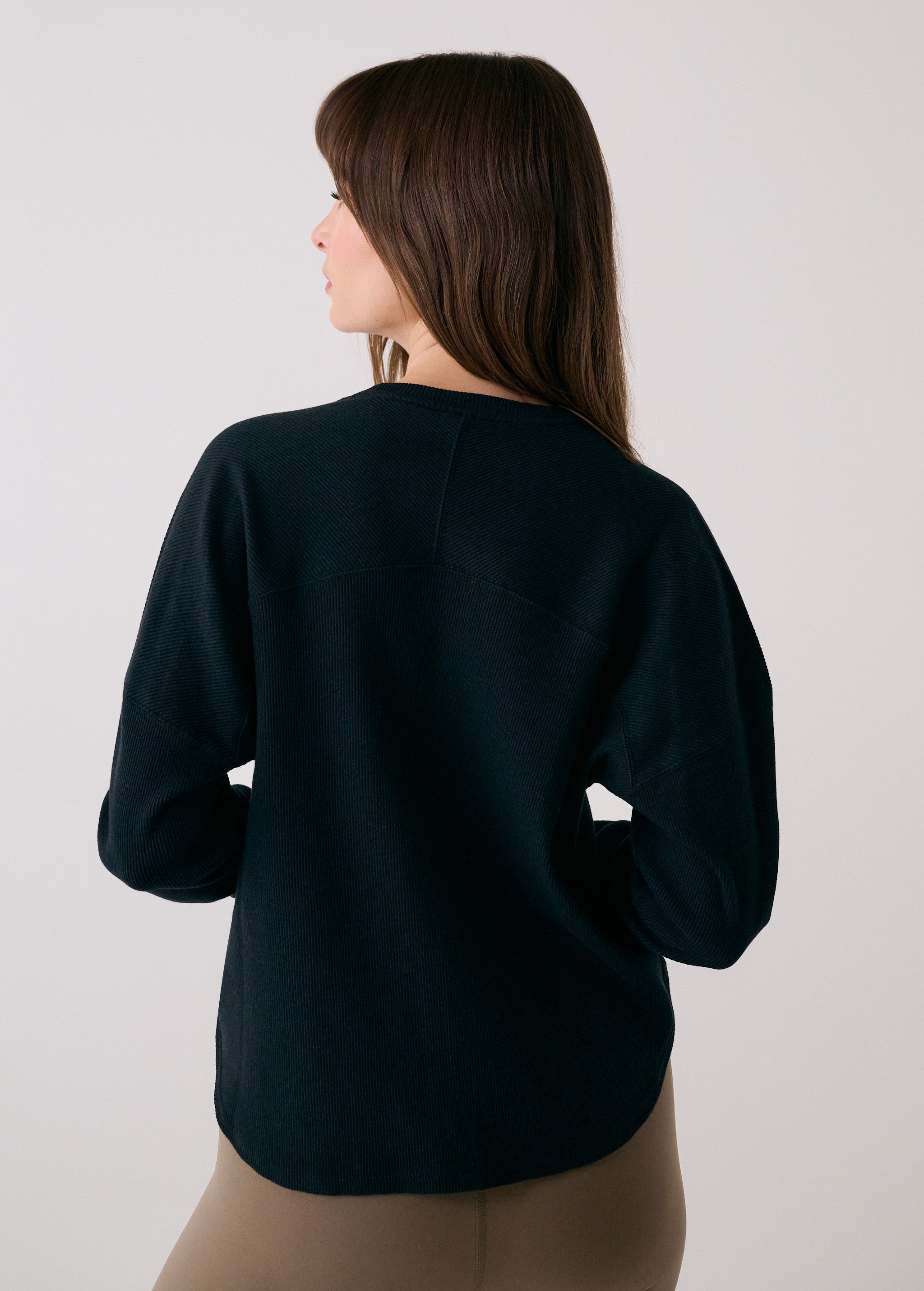 Lolë Classic Crew in black