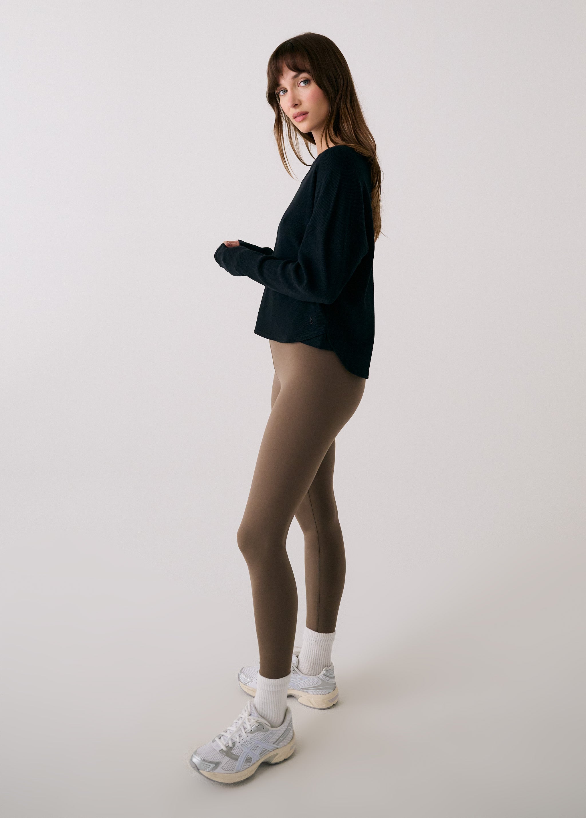 Lolë Classic Crew in black