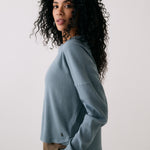 Lolë Classic Crew in Seagreen dusty blue