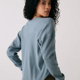 Lolë Classic Crew in Seagreen dusty blue