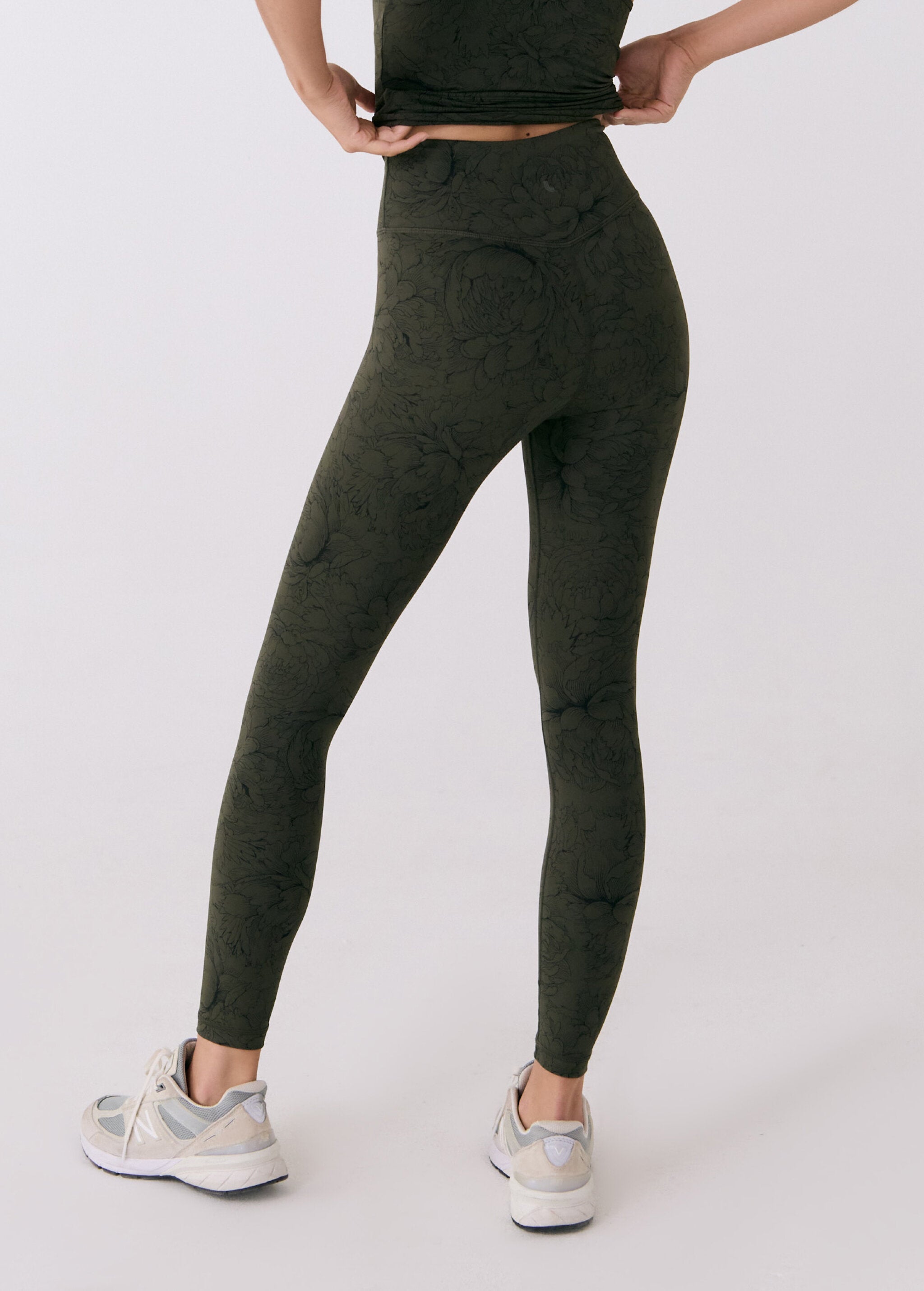 Lolë Serene Ankle Leggings in olive — pair it with a Serene tank or bra to complete the set