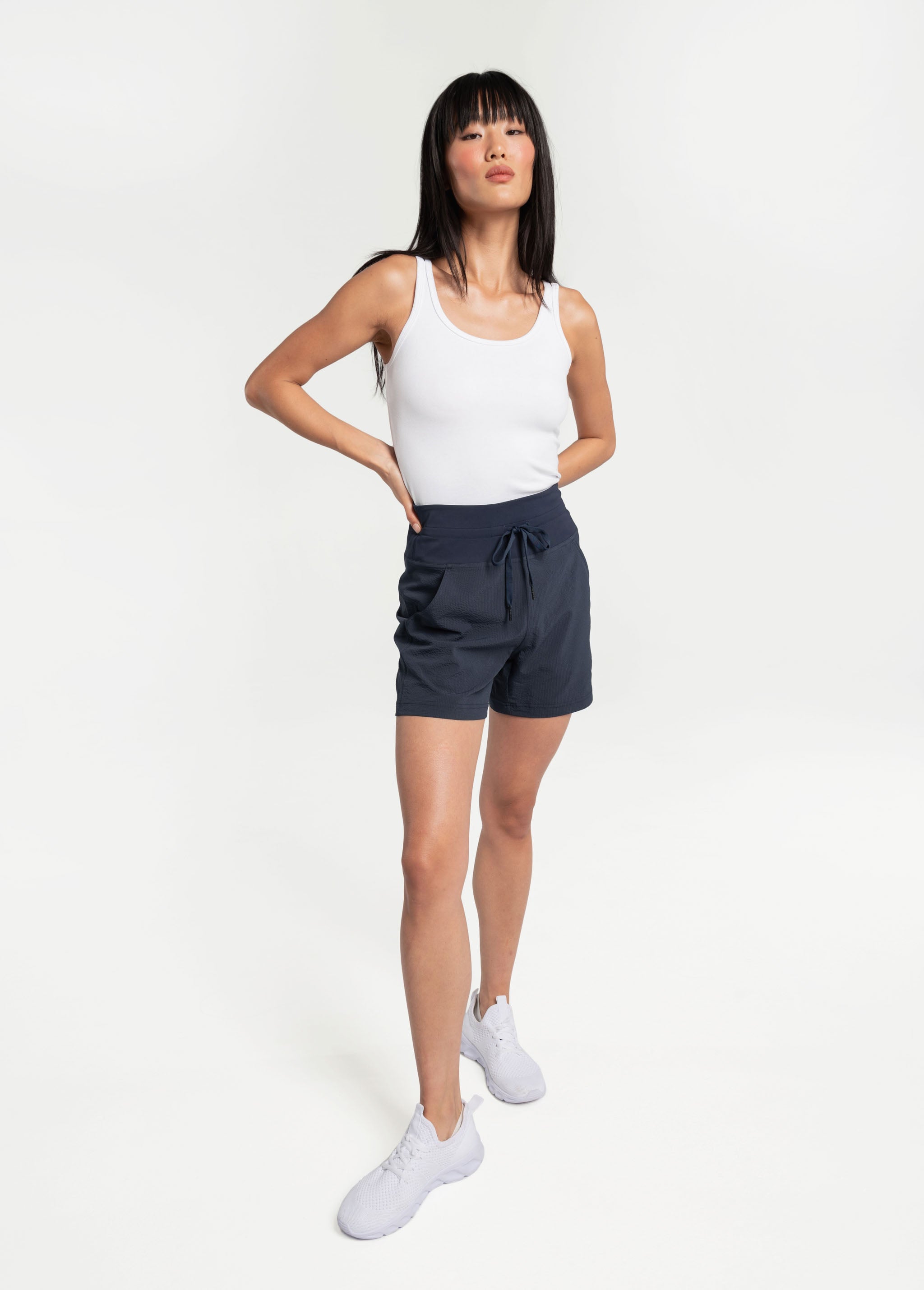 Lolë Momentum Shorts in Outerspace navy