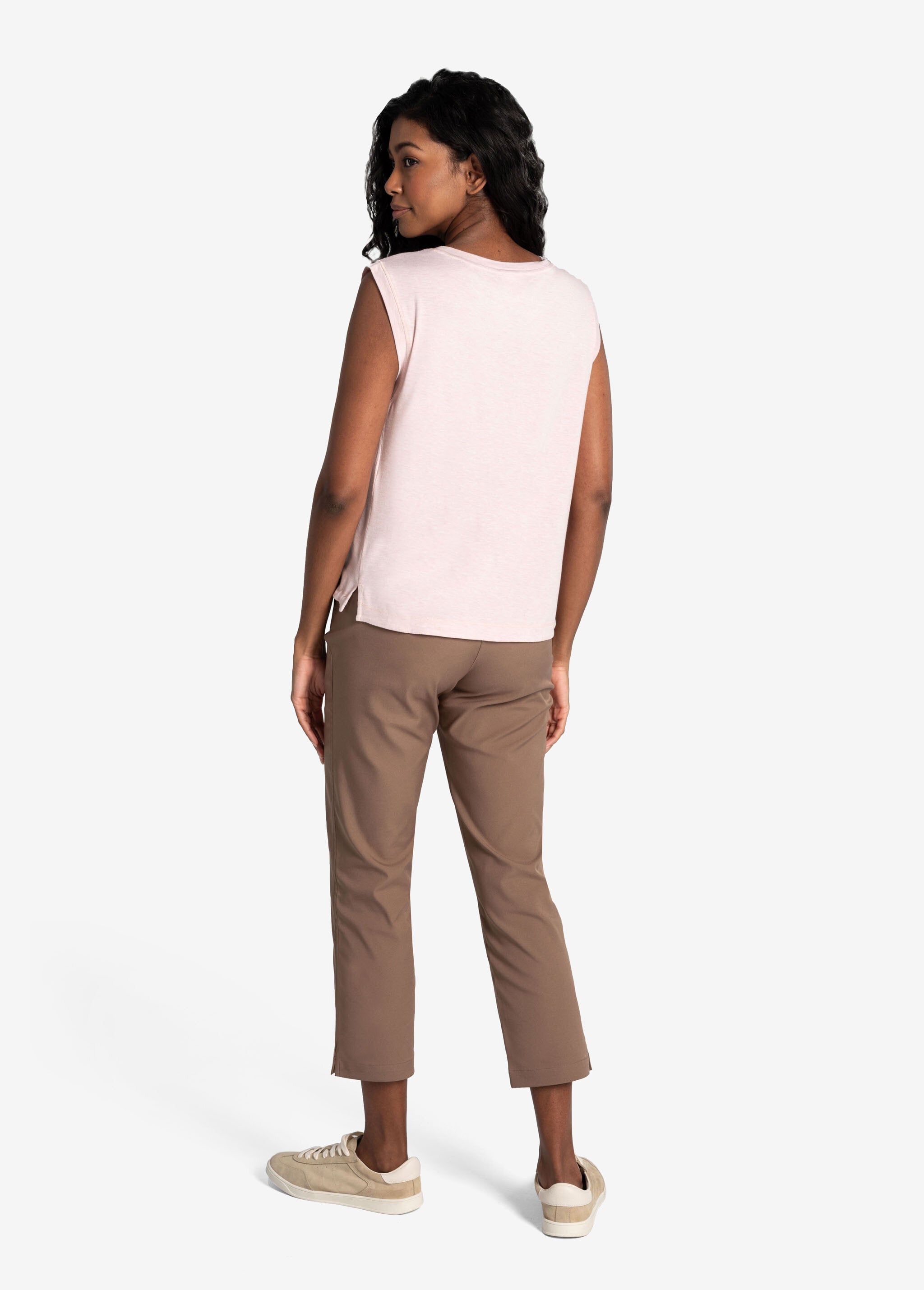 Lolë Elisia Short Sleeve in light pink