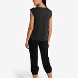 Lolë Elisia Short Sleeve in black