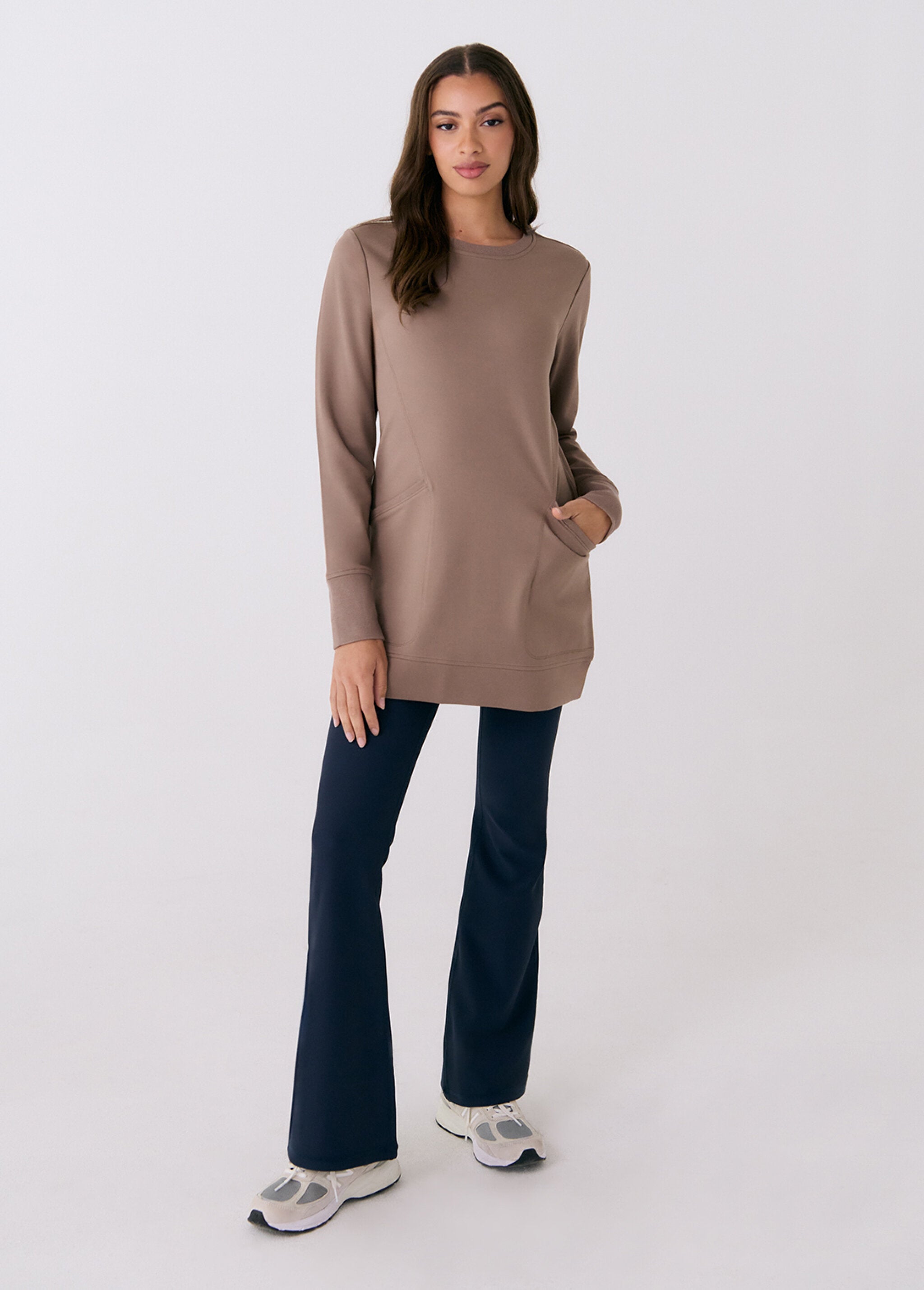 Lolë Mindset 2 Tunic in Fossil taupe