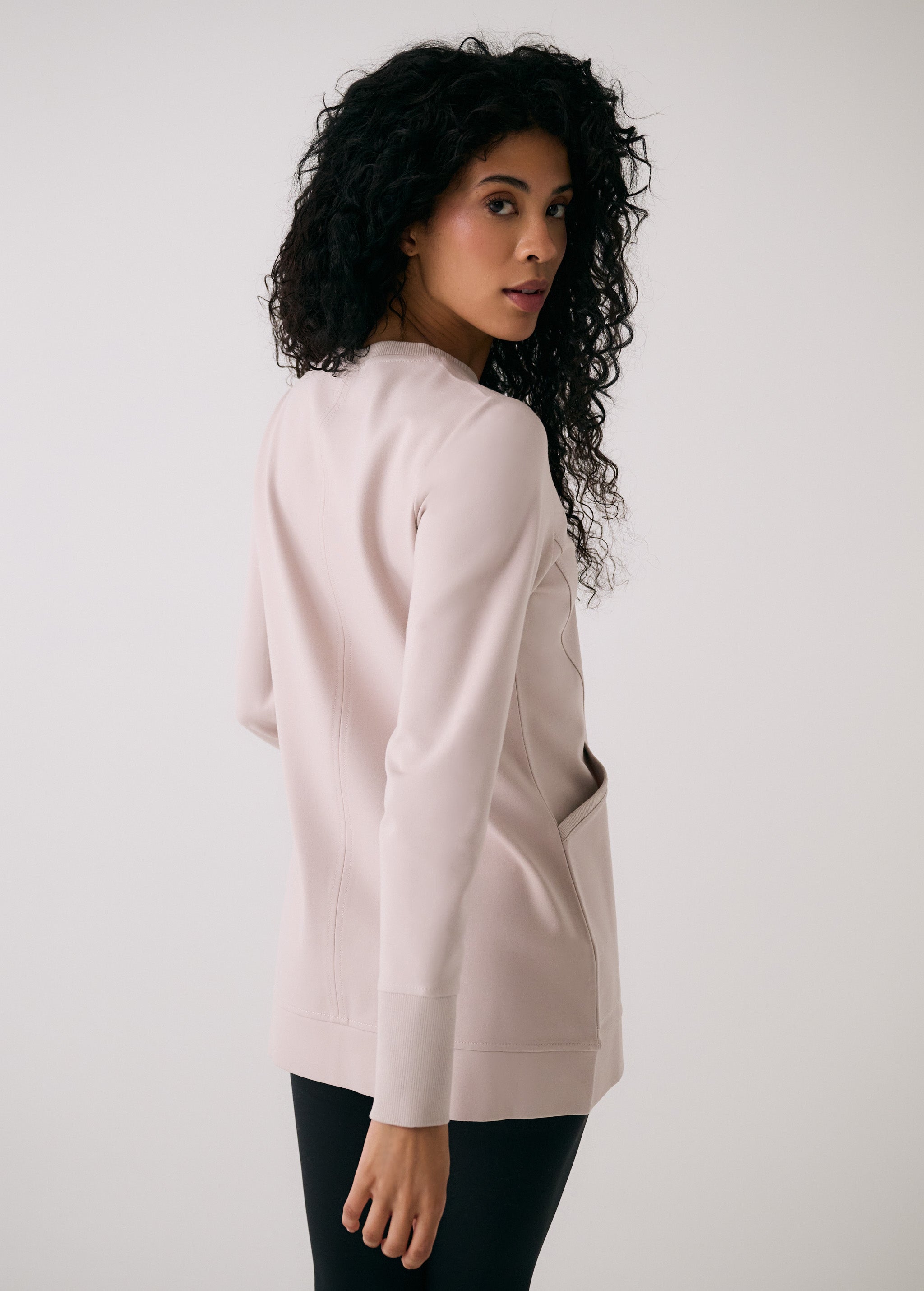 Lolë Mindset 2 Tunic in Abalone pale greige