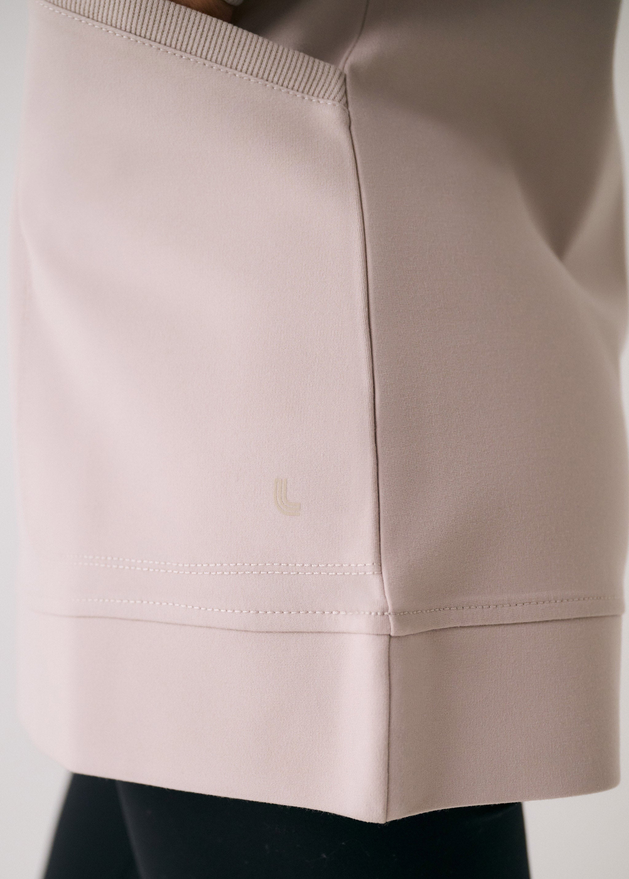 Lolë Mindset 2 Tunic in Abalone pale greige