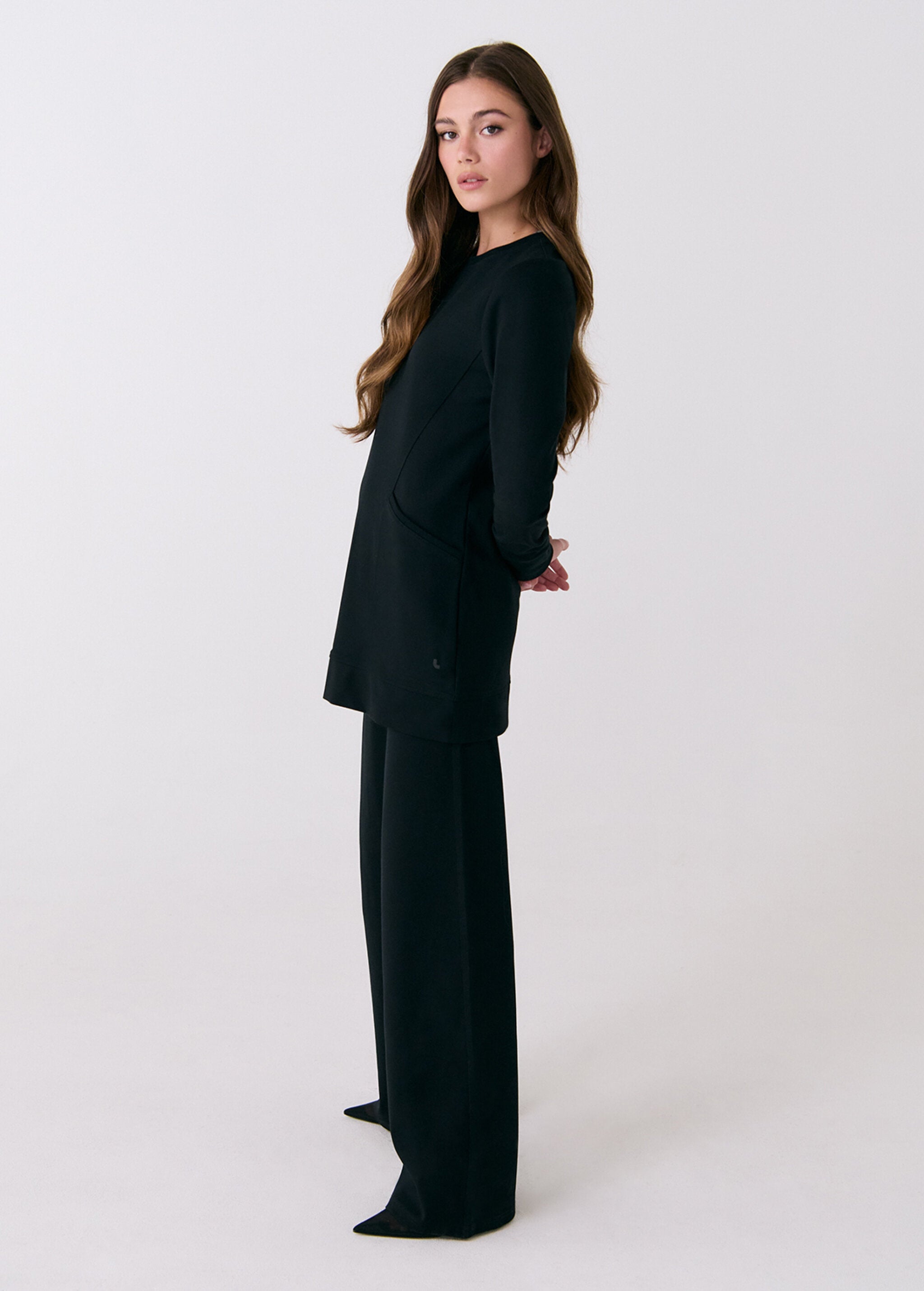 Lolë Mindset 2 Tunic in black