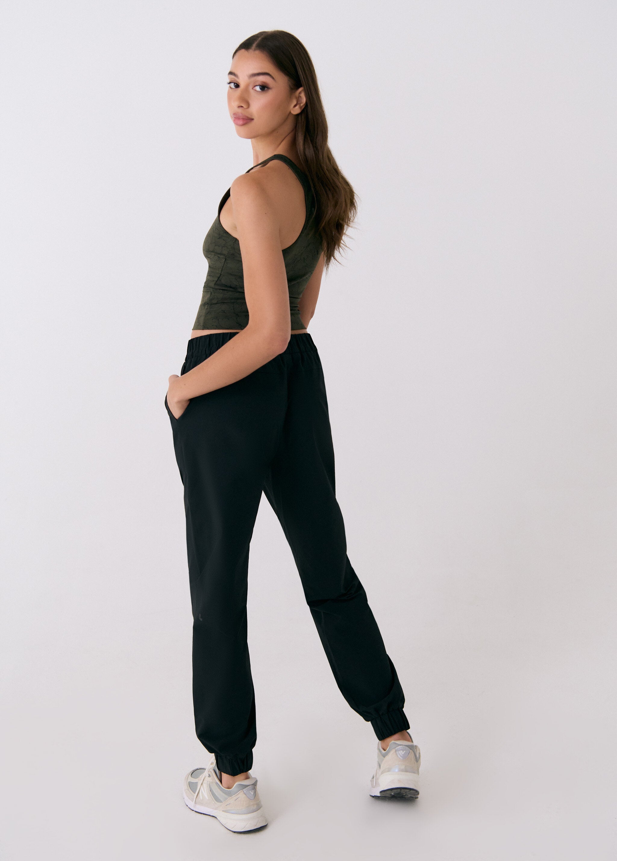 Lolë Olivie Tech Joggers in black