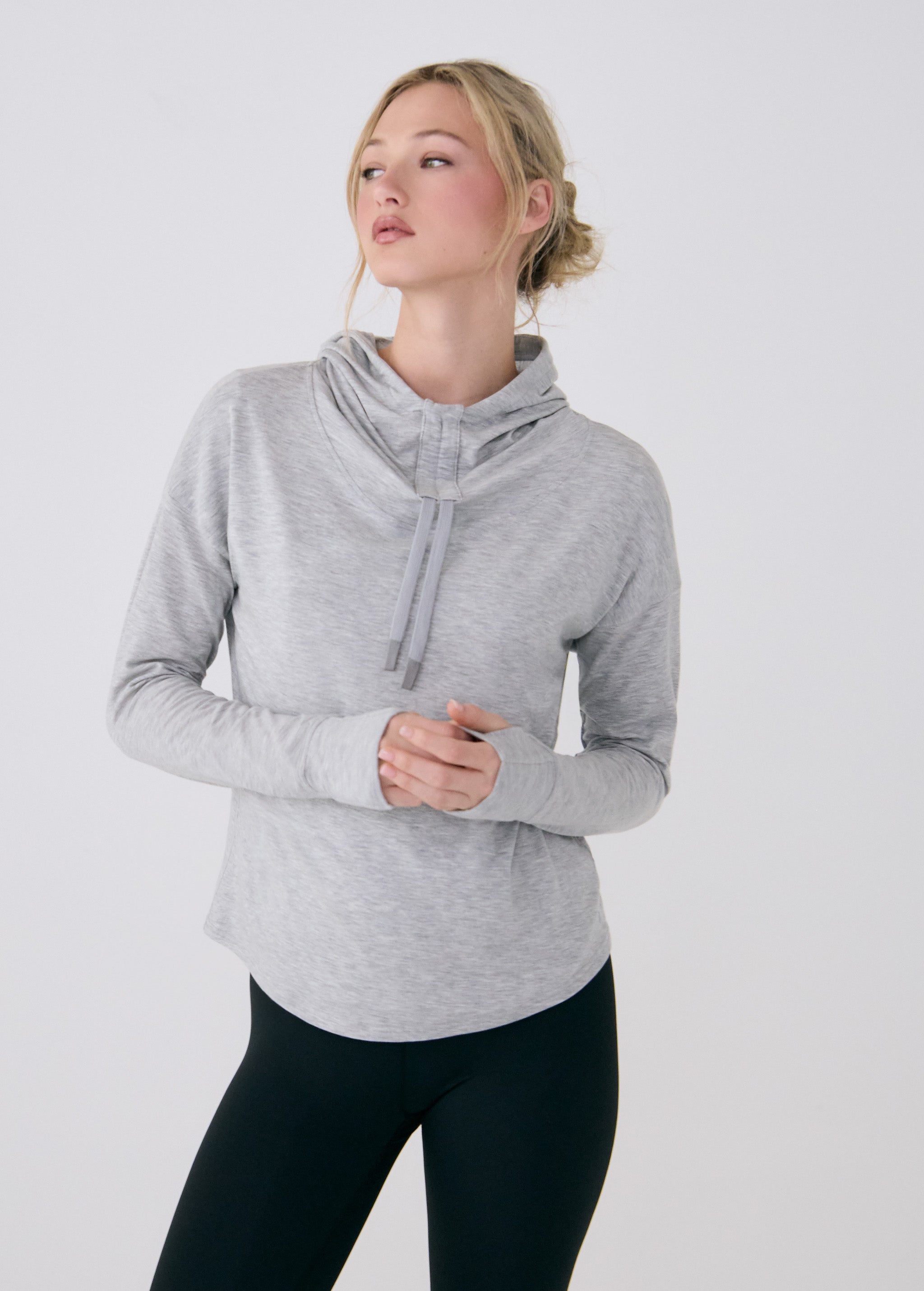 Lolë Dynamic Hoodie in grey