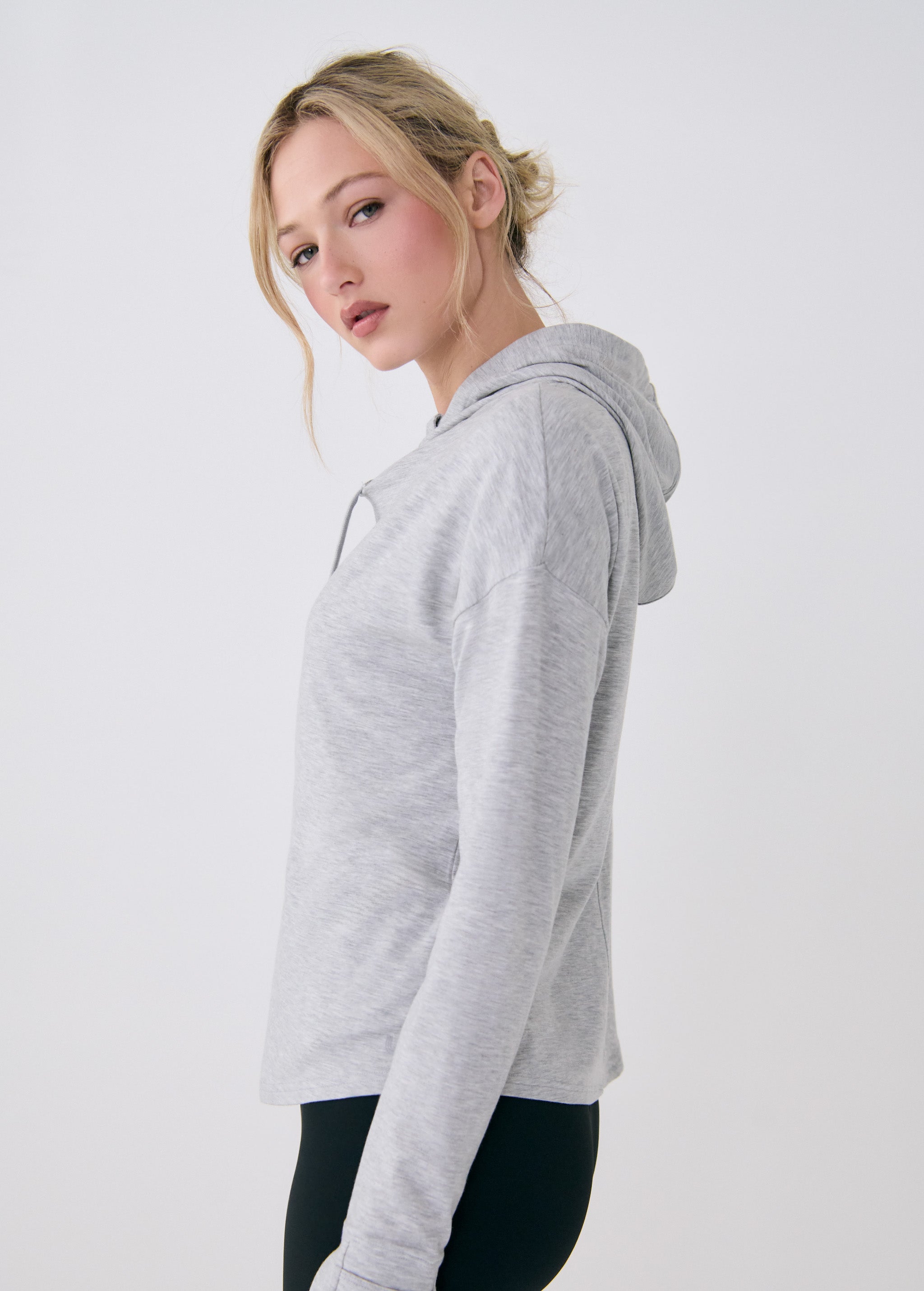 Lolë Dynamic Hoodie in grey