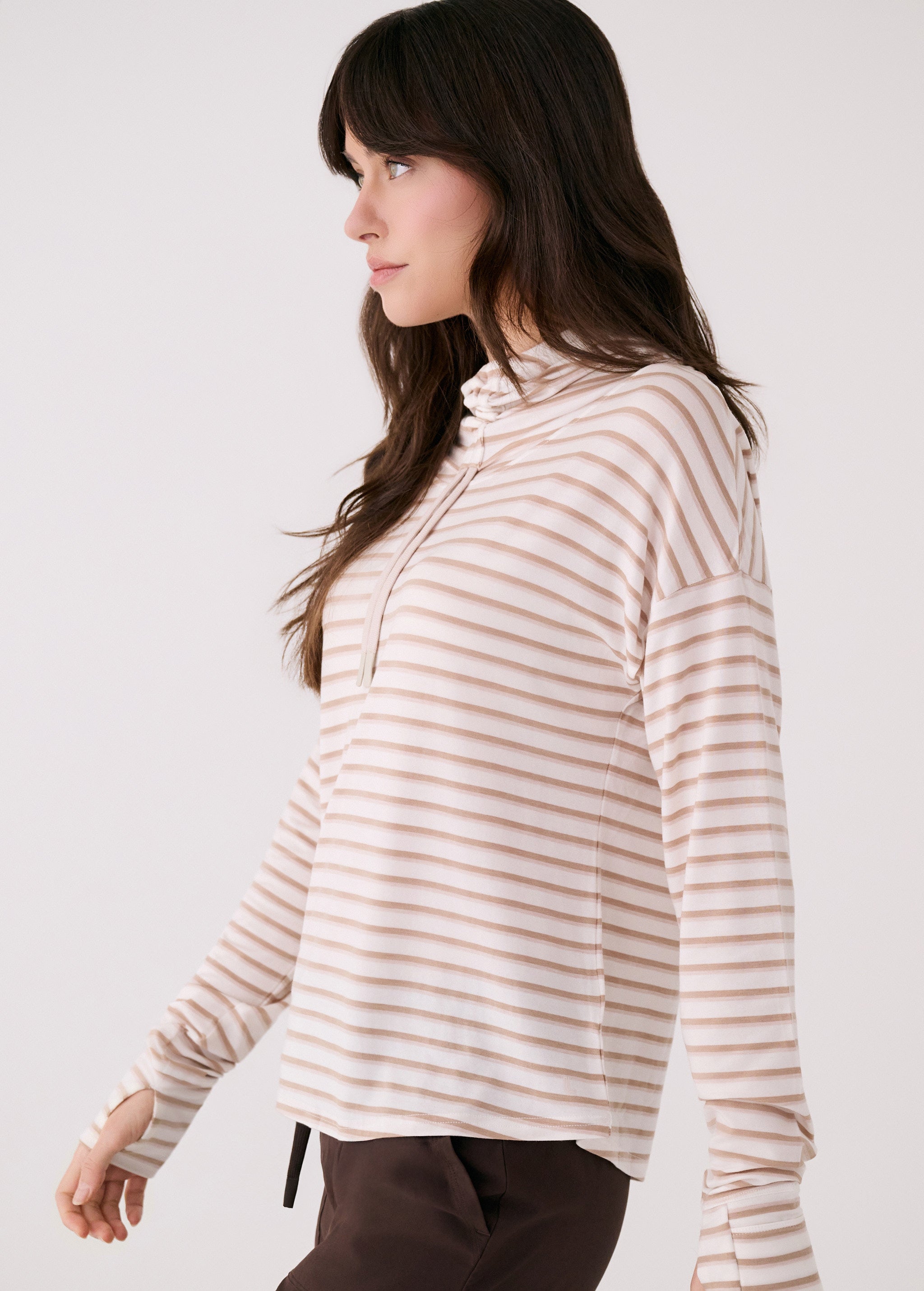 Lolë Dynamic Hoodie in white