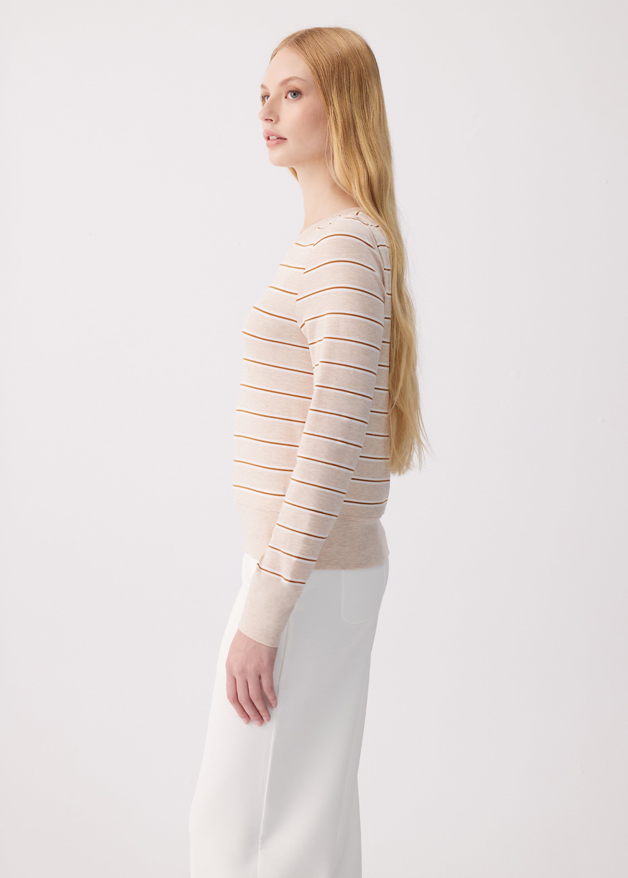 Lolë Dynamic Long Sleeves in beige stripe