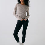 Lolë Dynamic Long Sleeves in beige plaid