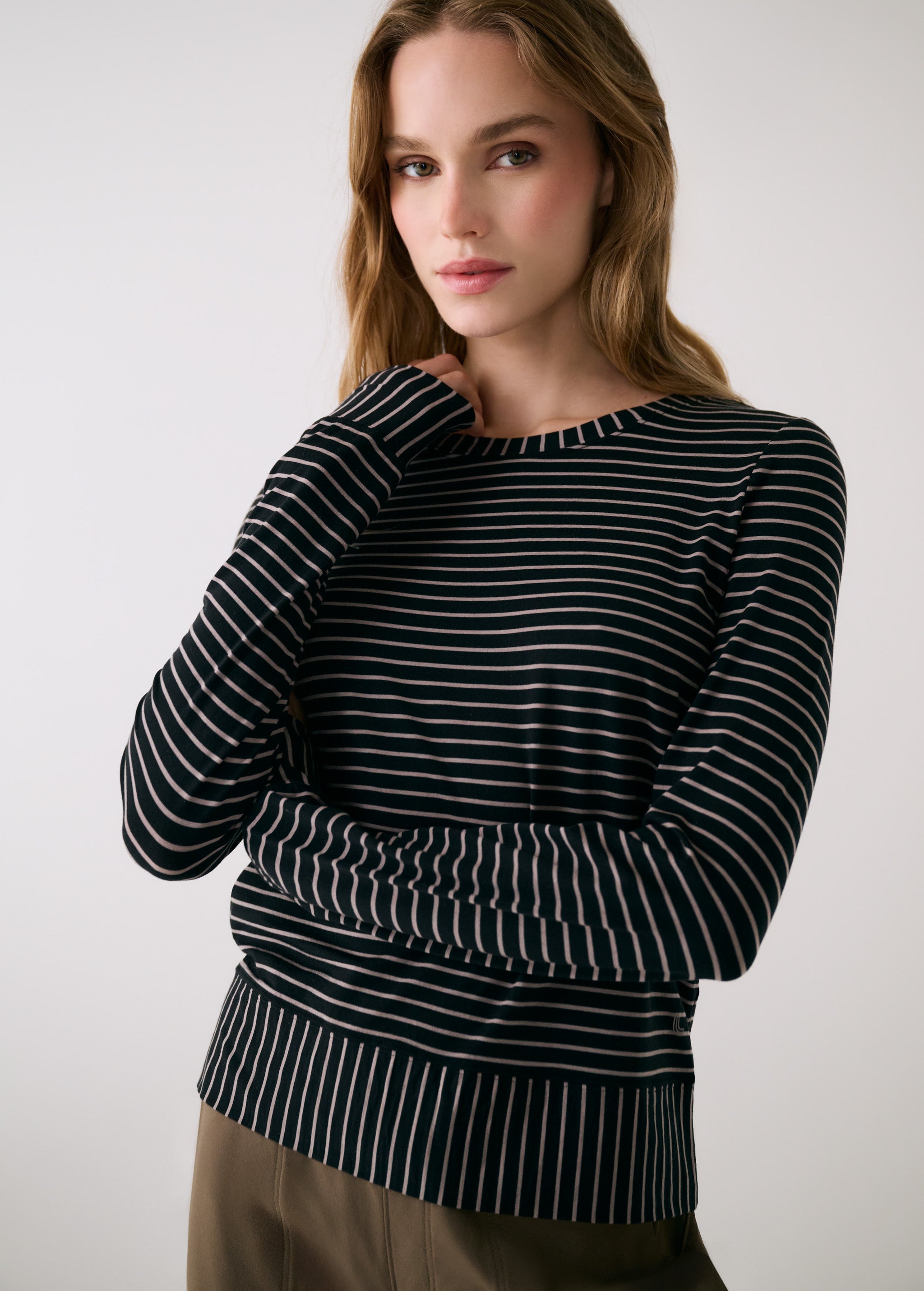 Lolë Dynamic Long Sleeves in black