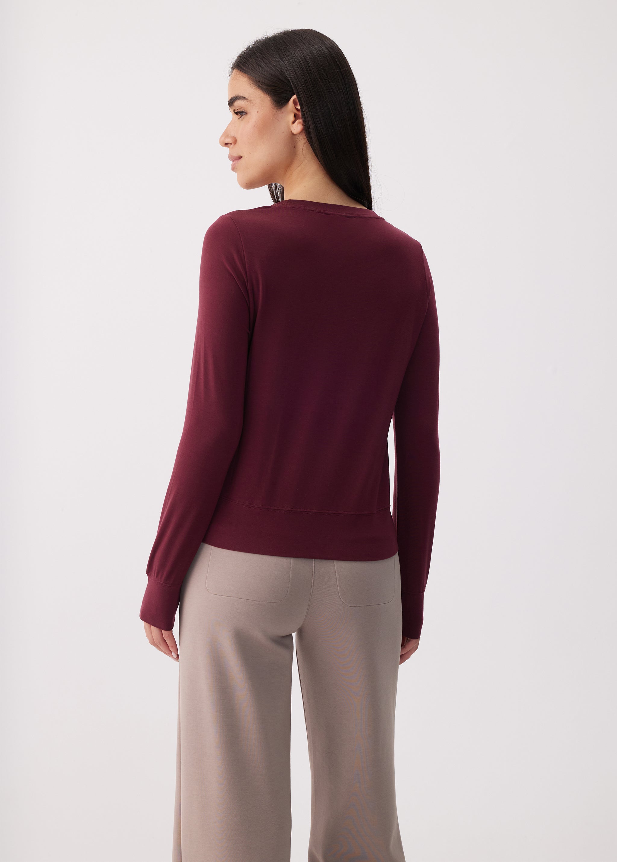 Lolë Dynamic Long Sleeves in wine