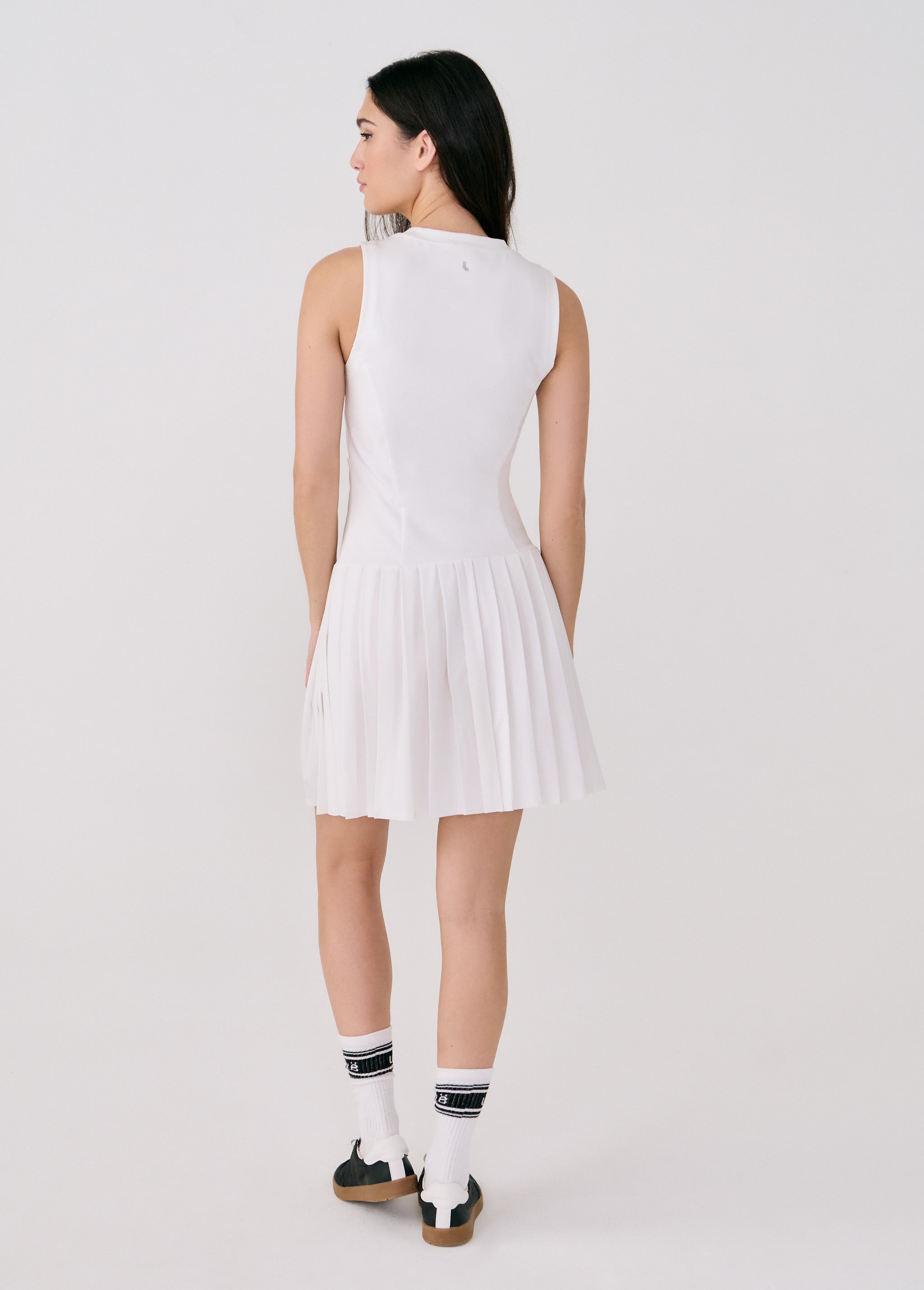 Lolë Game Sleeveless Dress in white