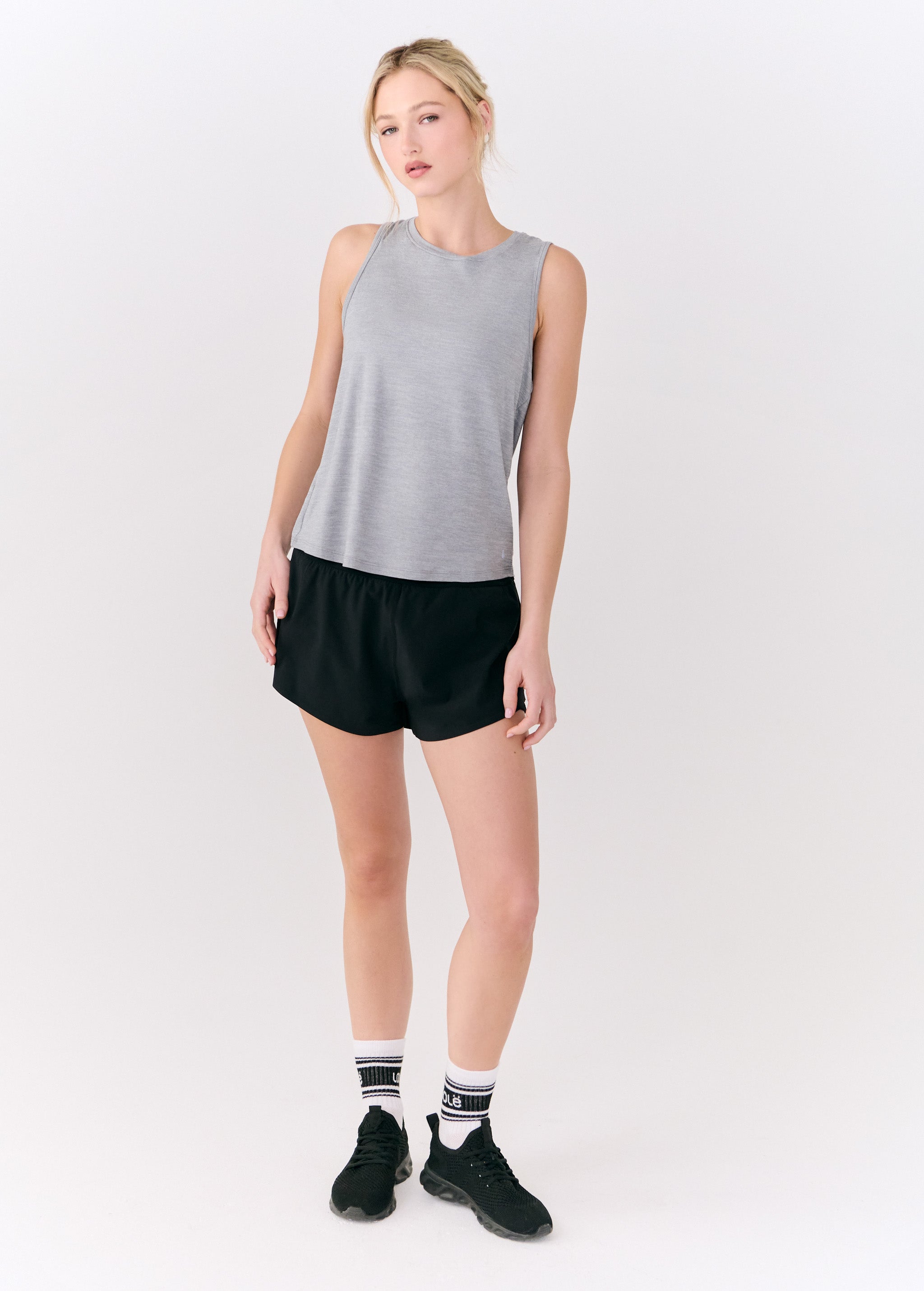 Lolë Vital Tank in grey