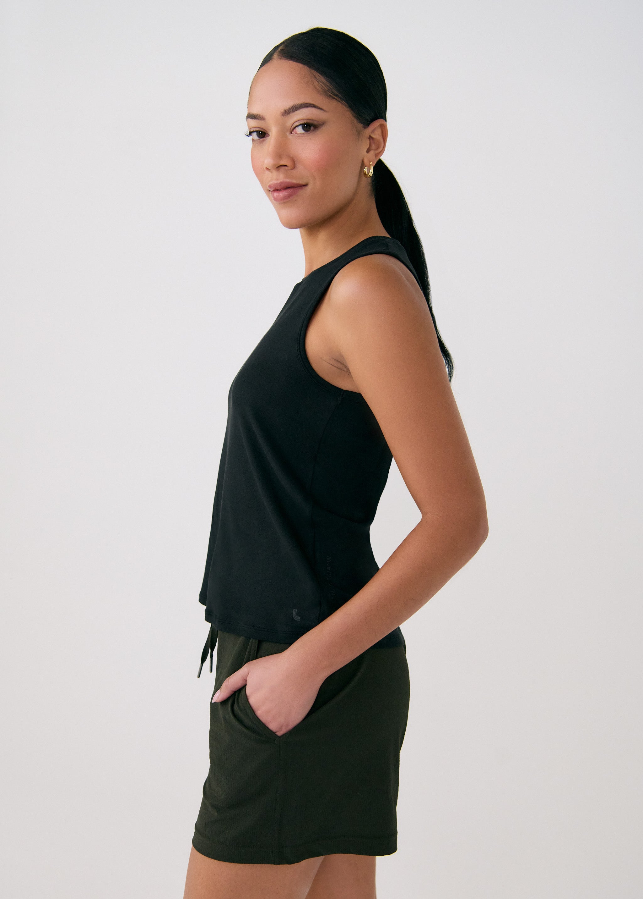 Lolë Vital Tank in black