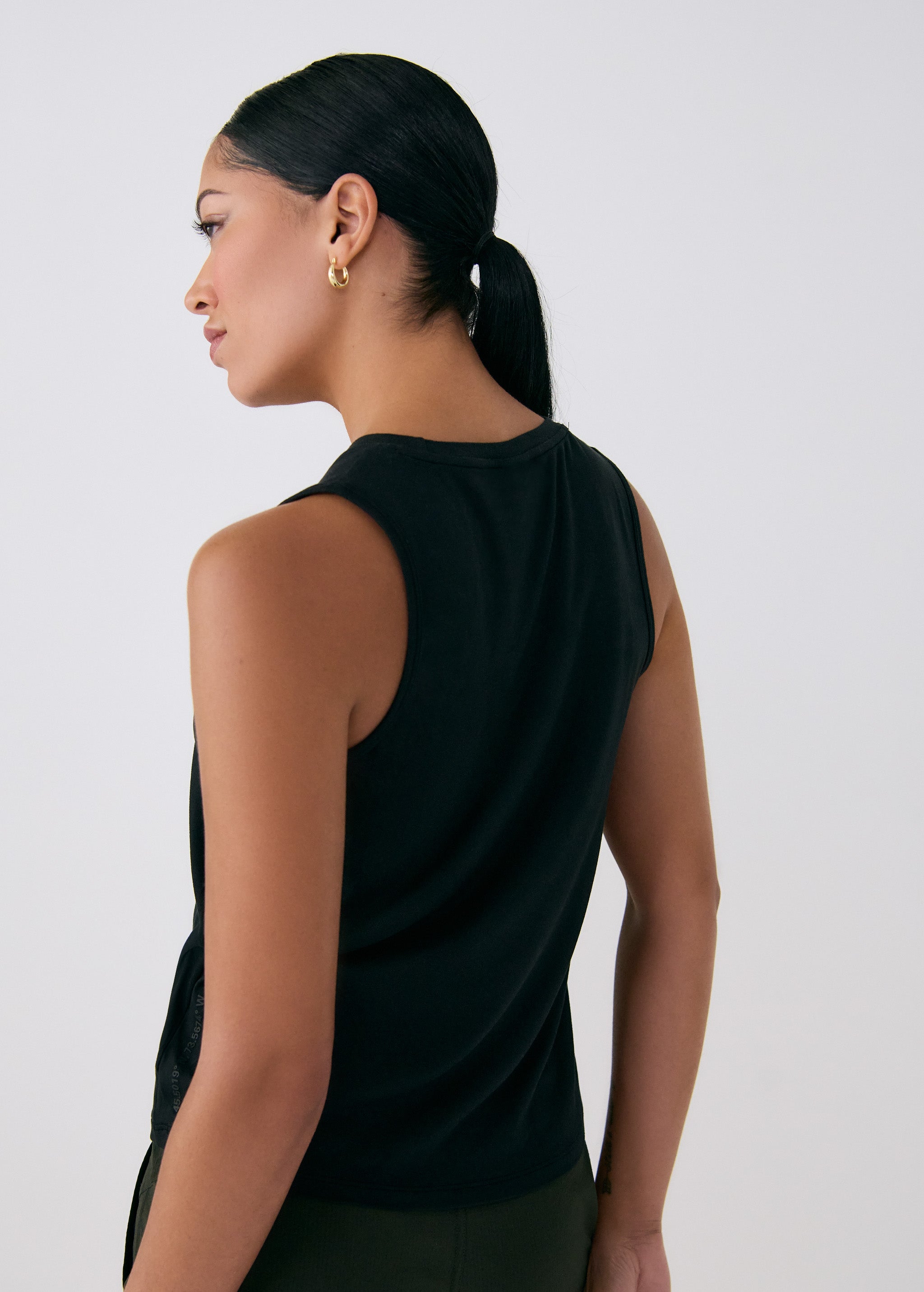 Lolë Vital Tank in black