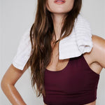Lolë Action Bra in burgundy