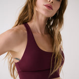 Lolë Action Bra in burgundy