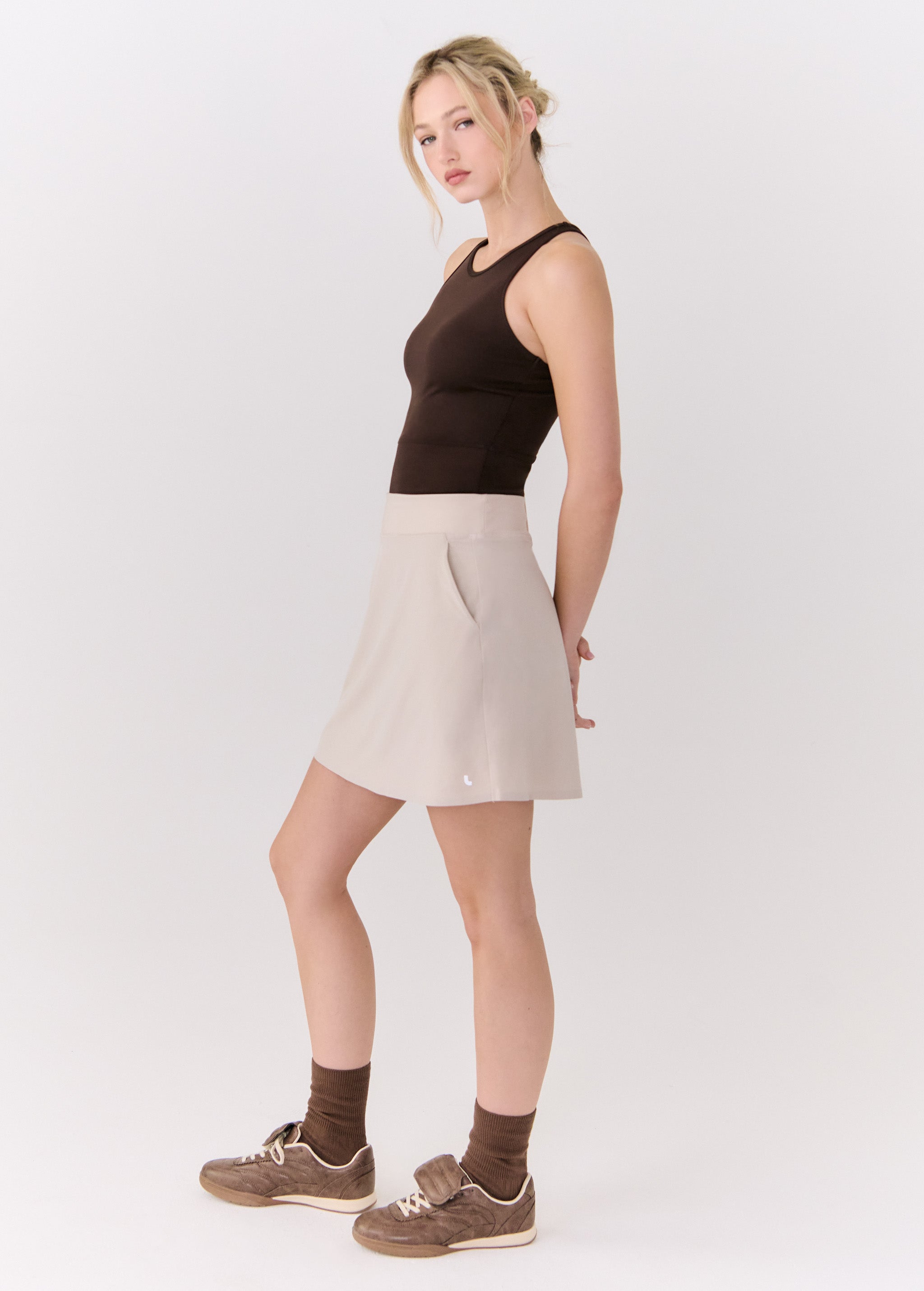 Lolë Olivie Skort in Abalone pale greige