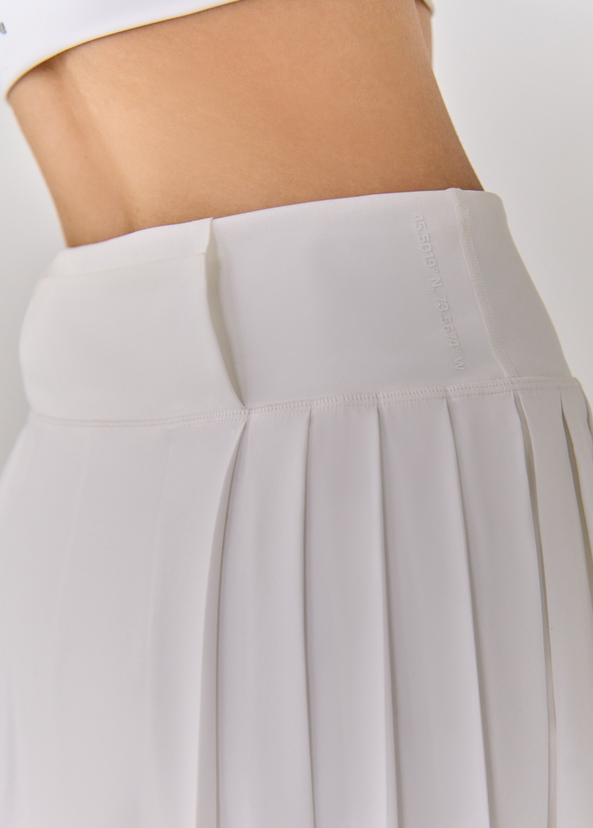 Lolë Game Skort in white