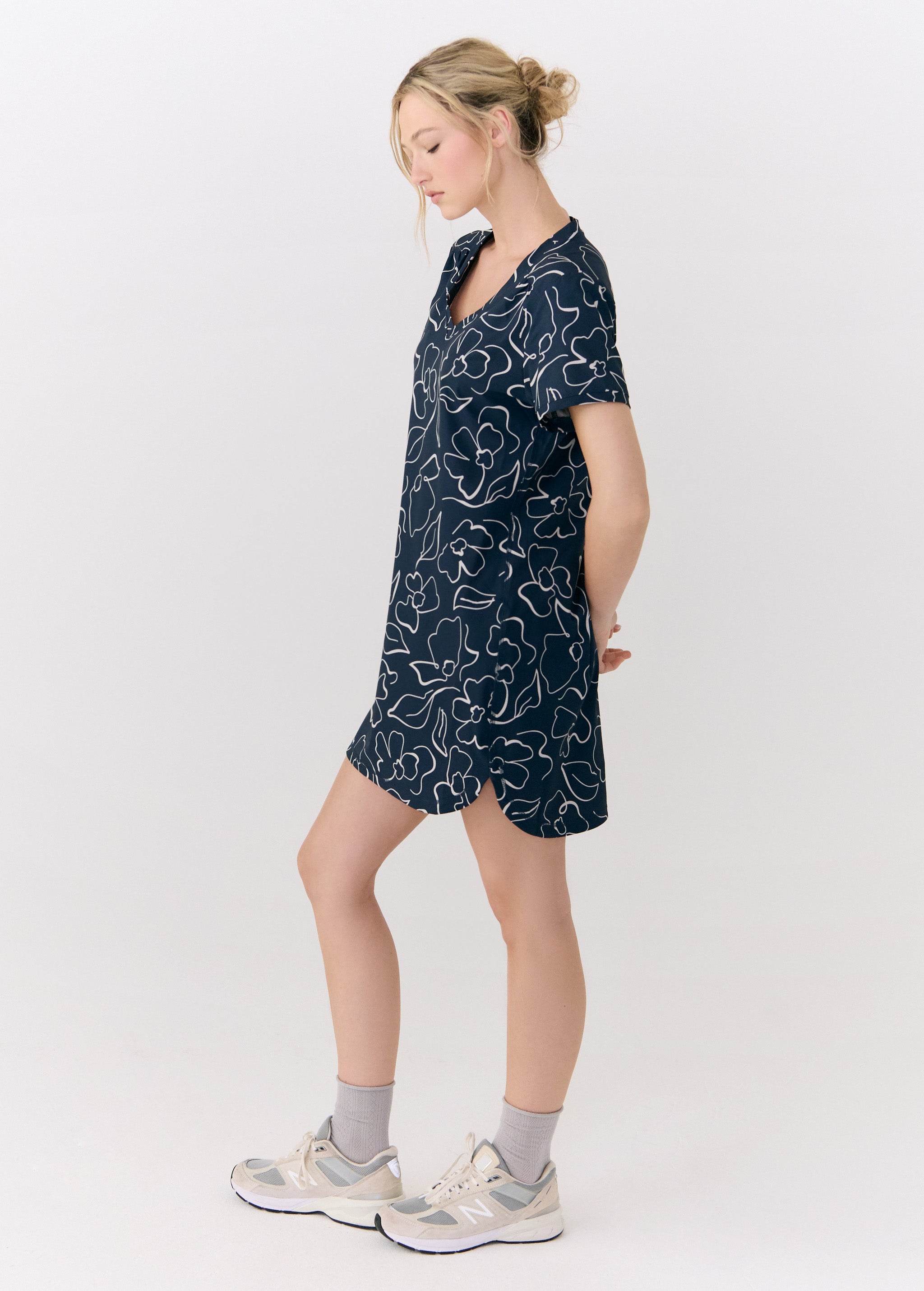 Lolë Olivie V Neck Dress in navy floral print