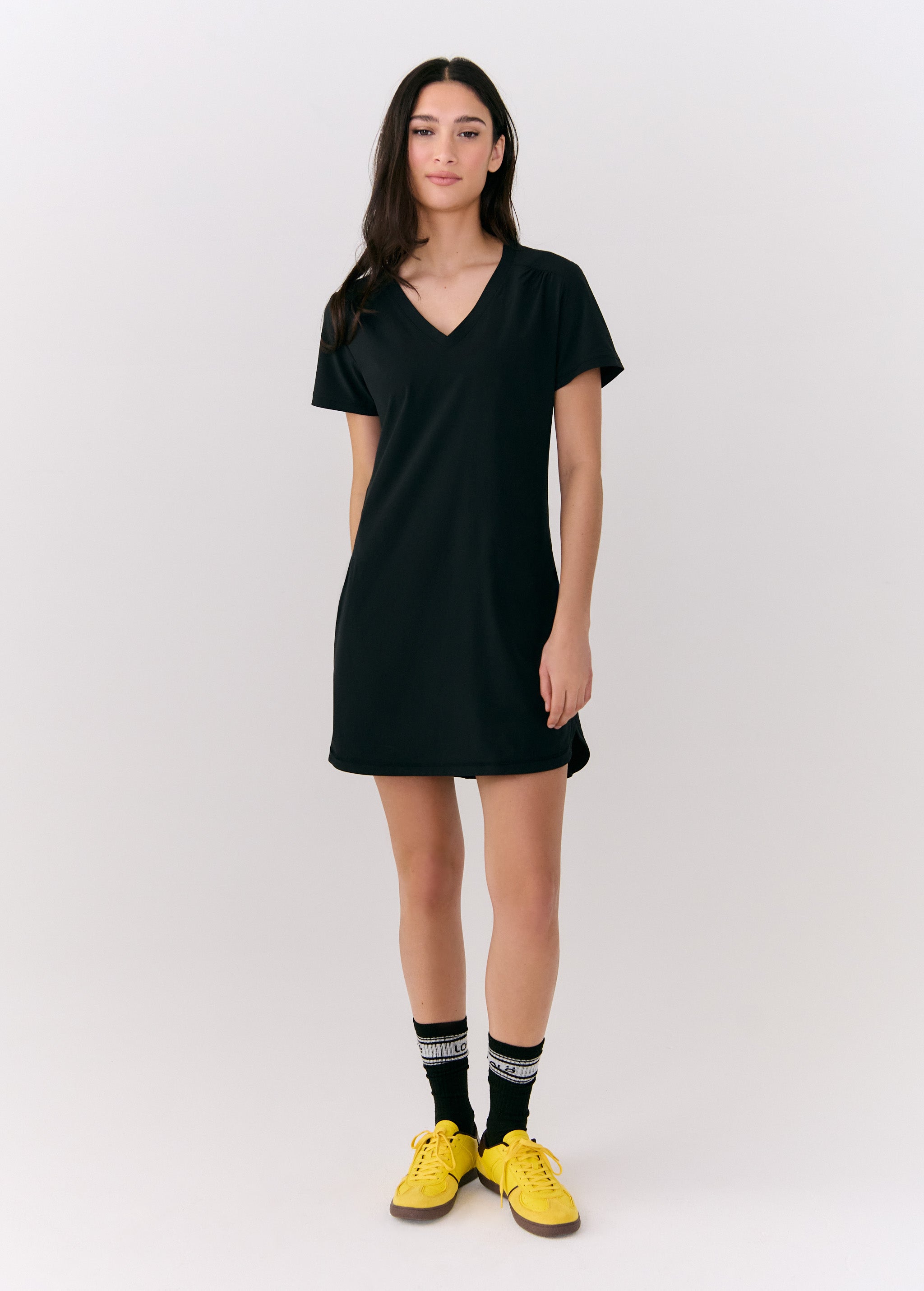 Lolë Olivie V Neck Dress in black