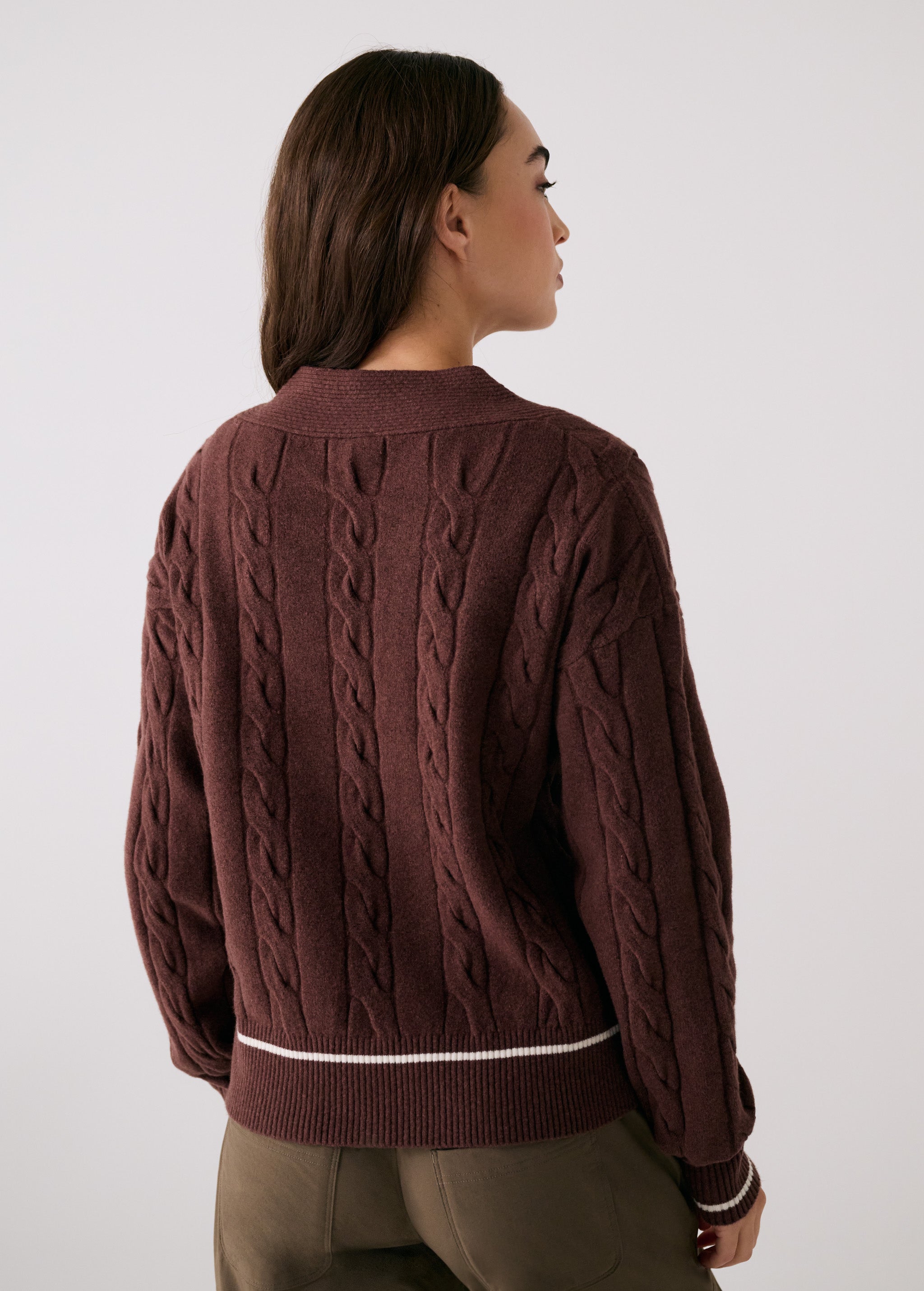 Lolë Camila V-Neck in mauve brown