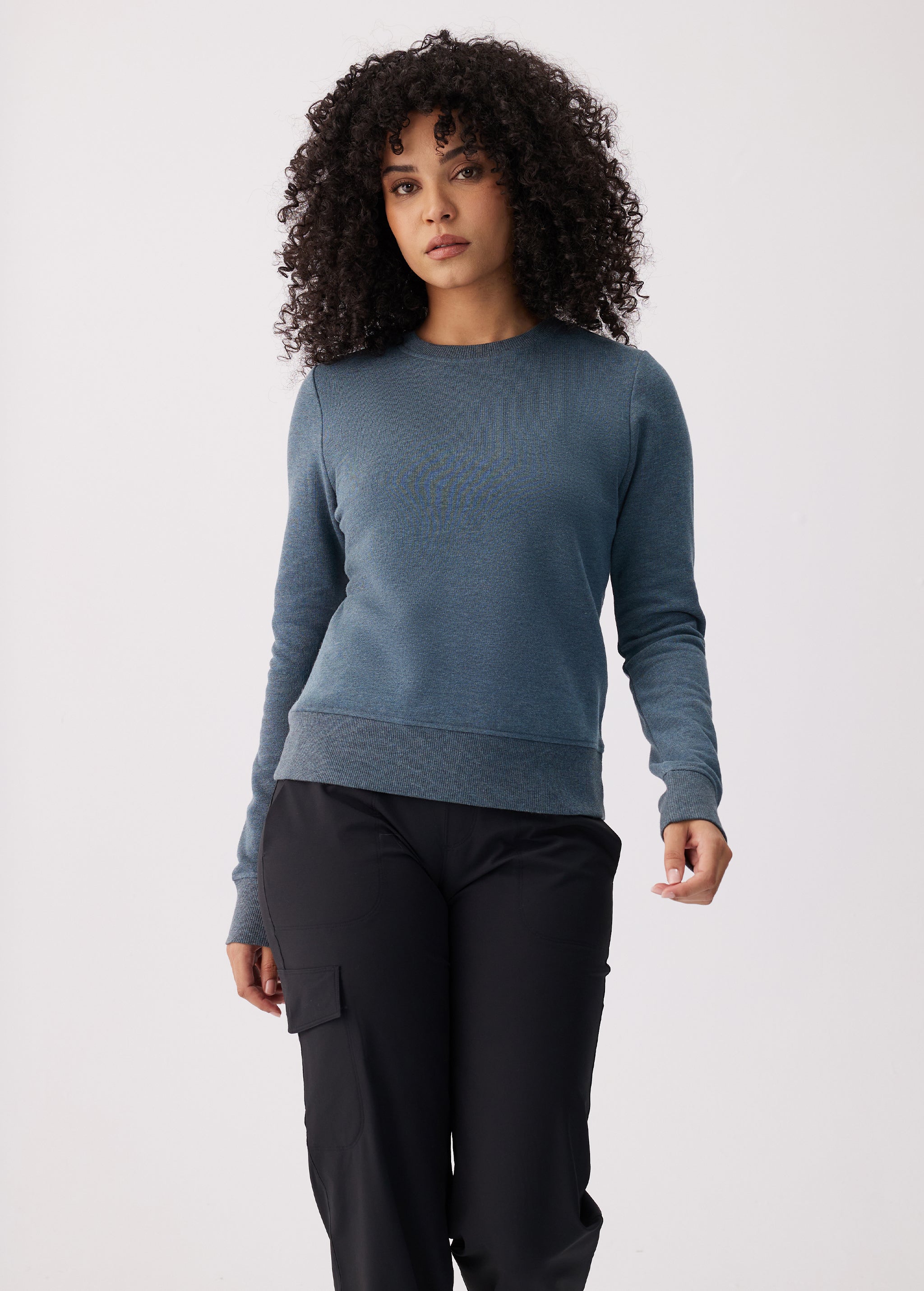 Lolë Icone Crew Neck Pullover in blue