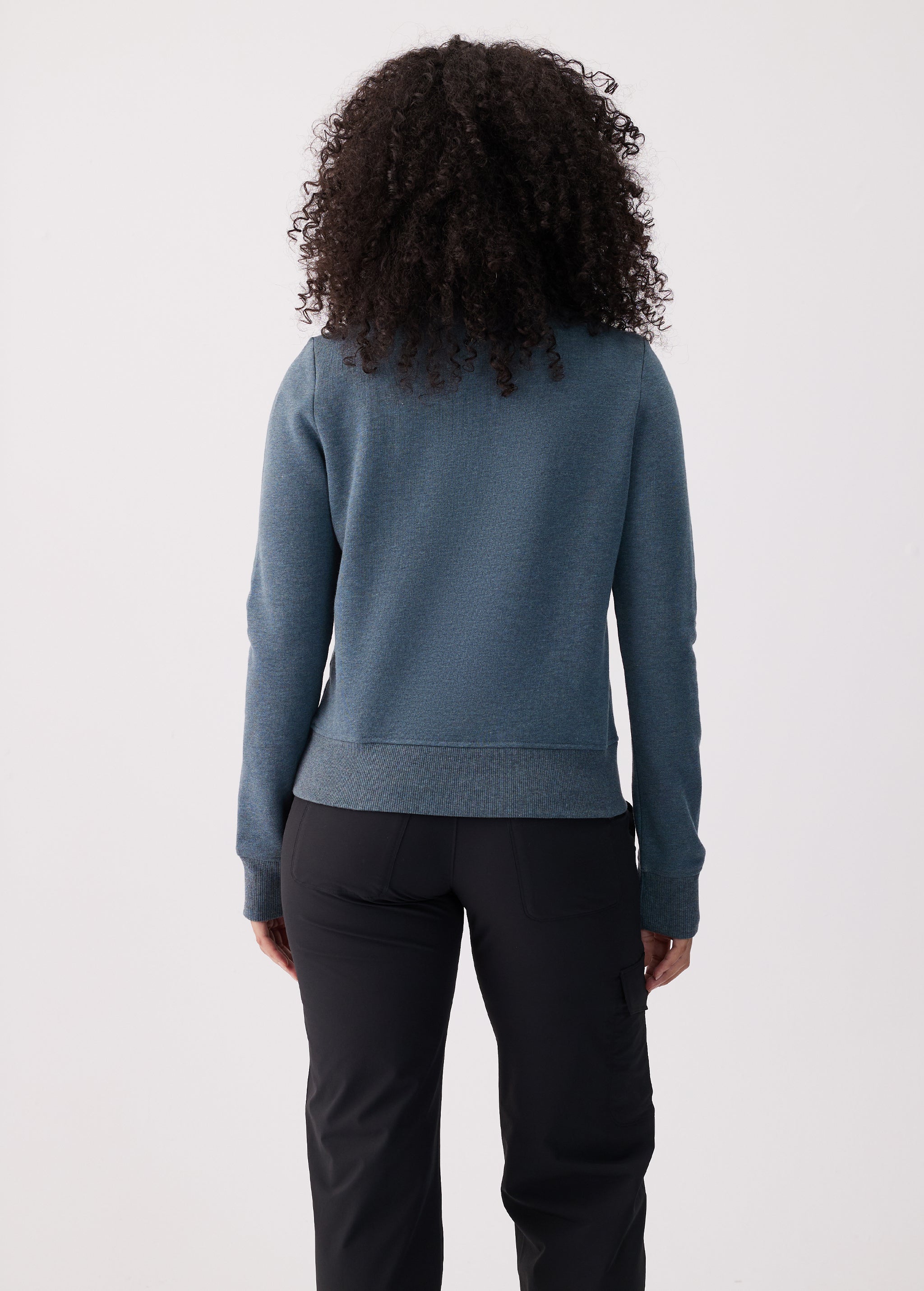 Lolë Icone Crew Neck Pullover in blue
