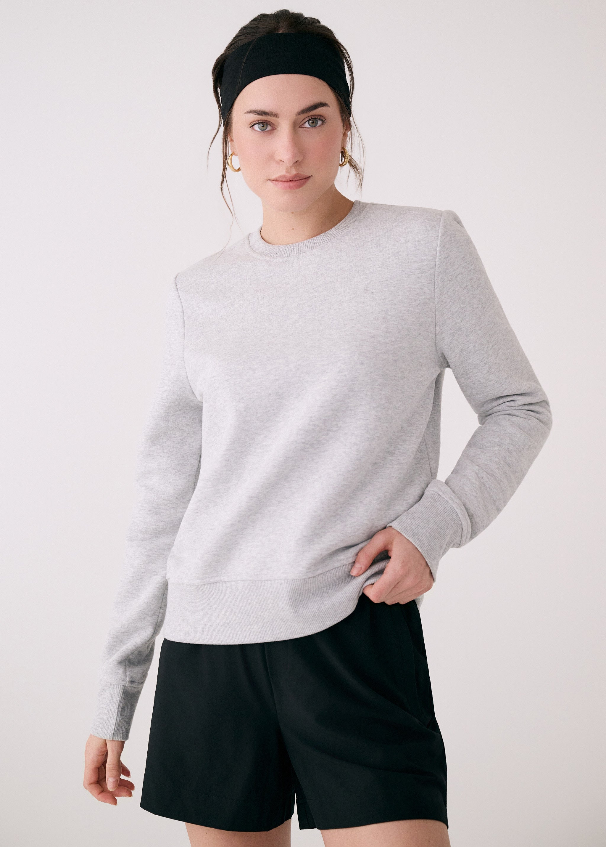 Lolë Icone Crew Neck Pullover in grey