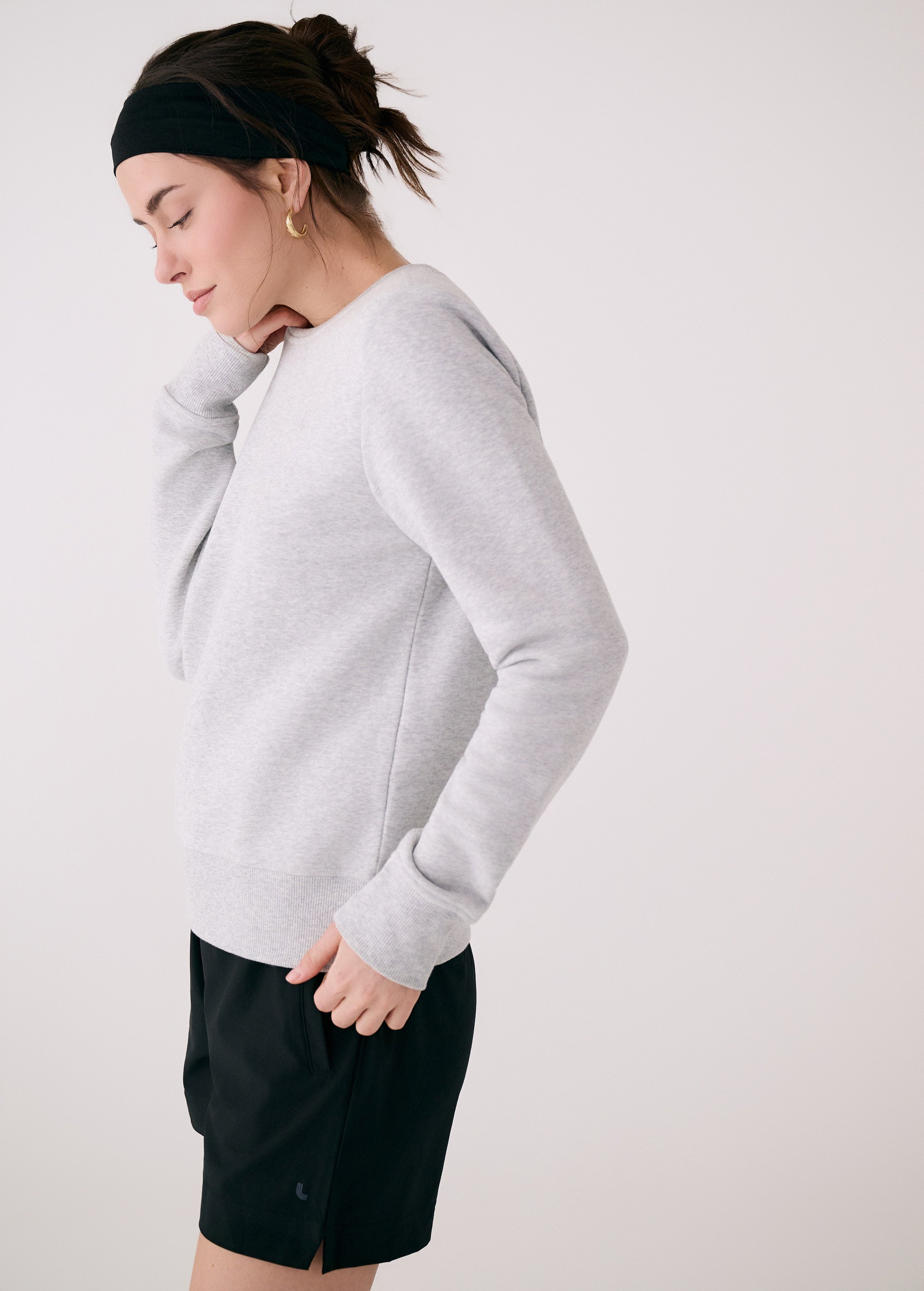 Lolë Icone Crew Neck Pullover in grey
