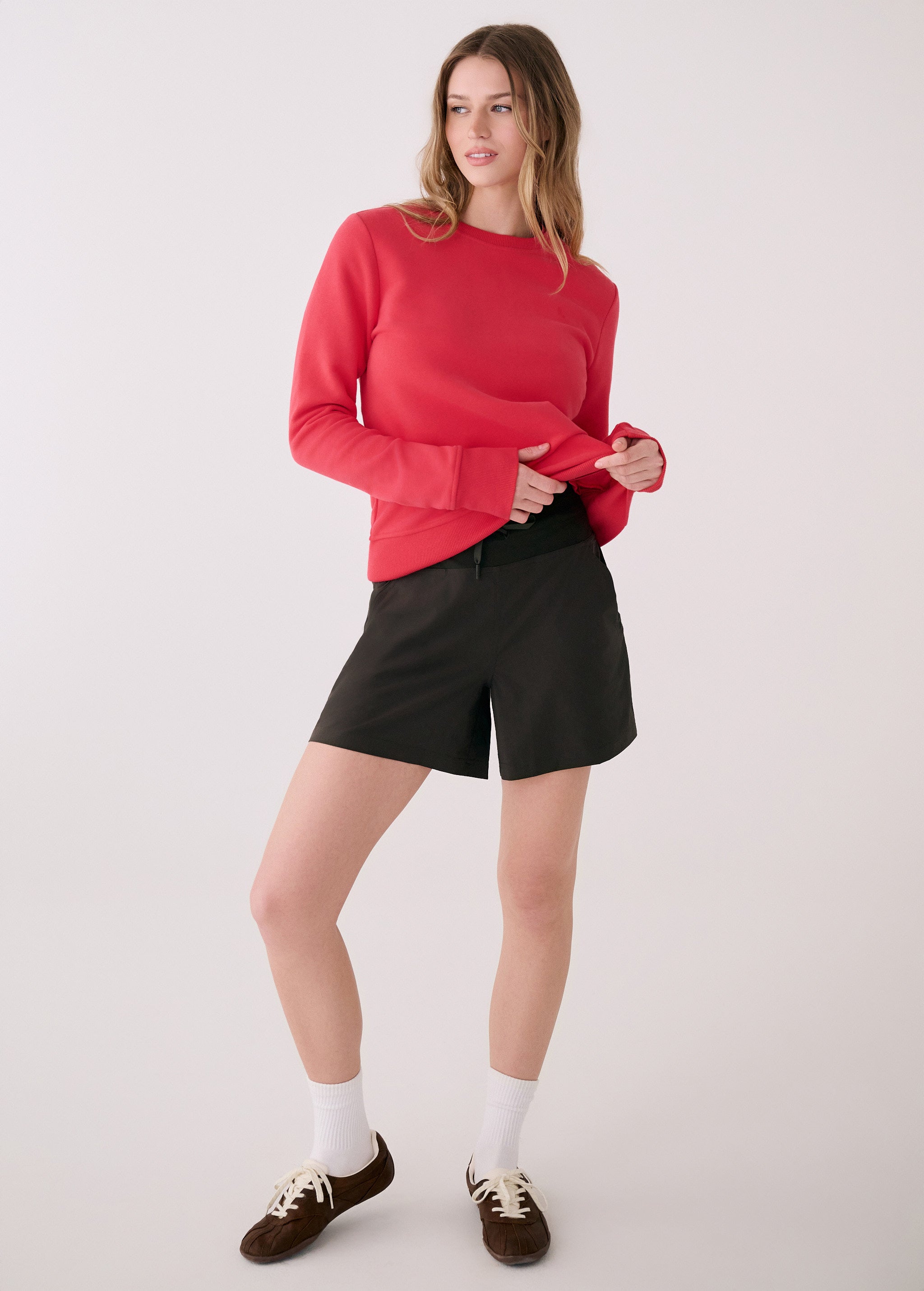 Lolë Icone Crew Neck Pullover in Poppy red