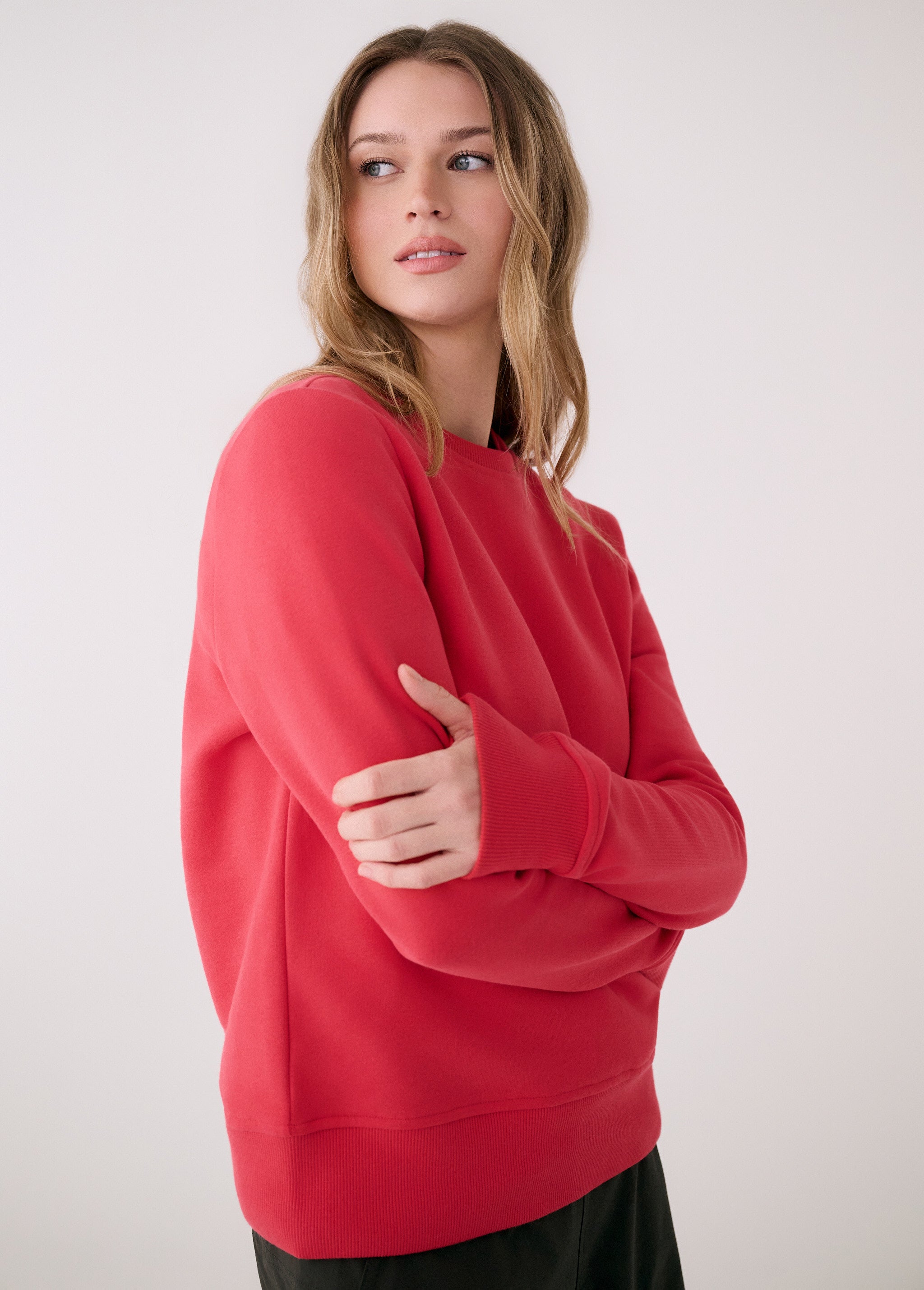 Lolë Icone Crew Neck Pullover in Poppy red