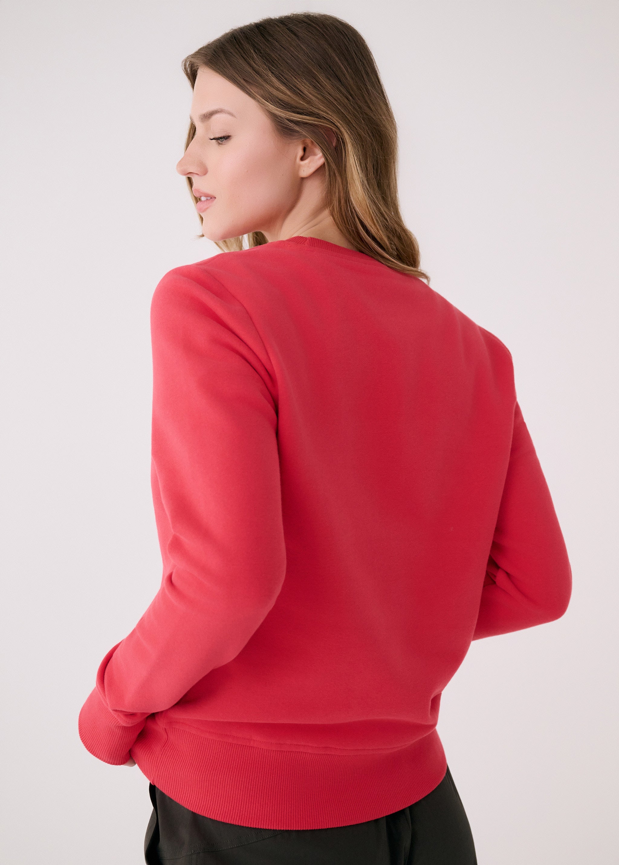 Lolë Icone Crew Neck Pullover in Poppy red