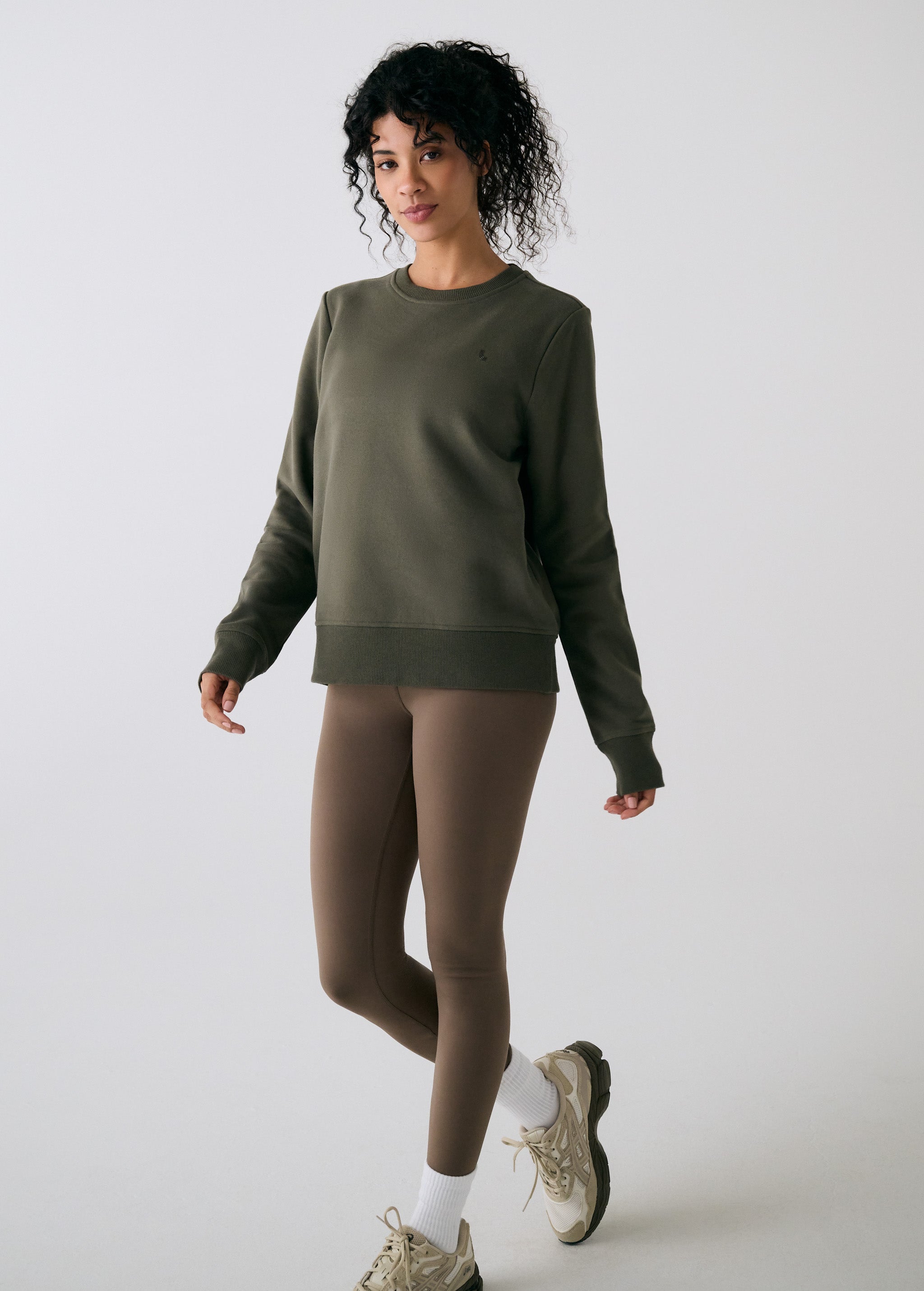 Lolë Icone Crew Neck Pullover in Moss olive green