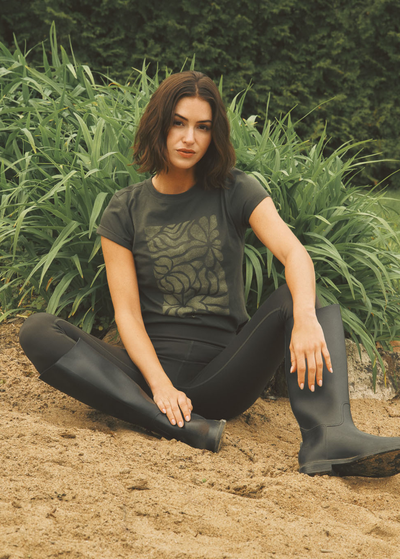 Lolë Laurier Logo T-shirt in olive