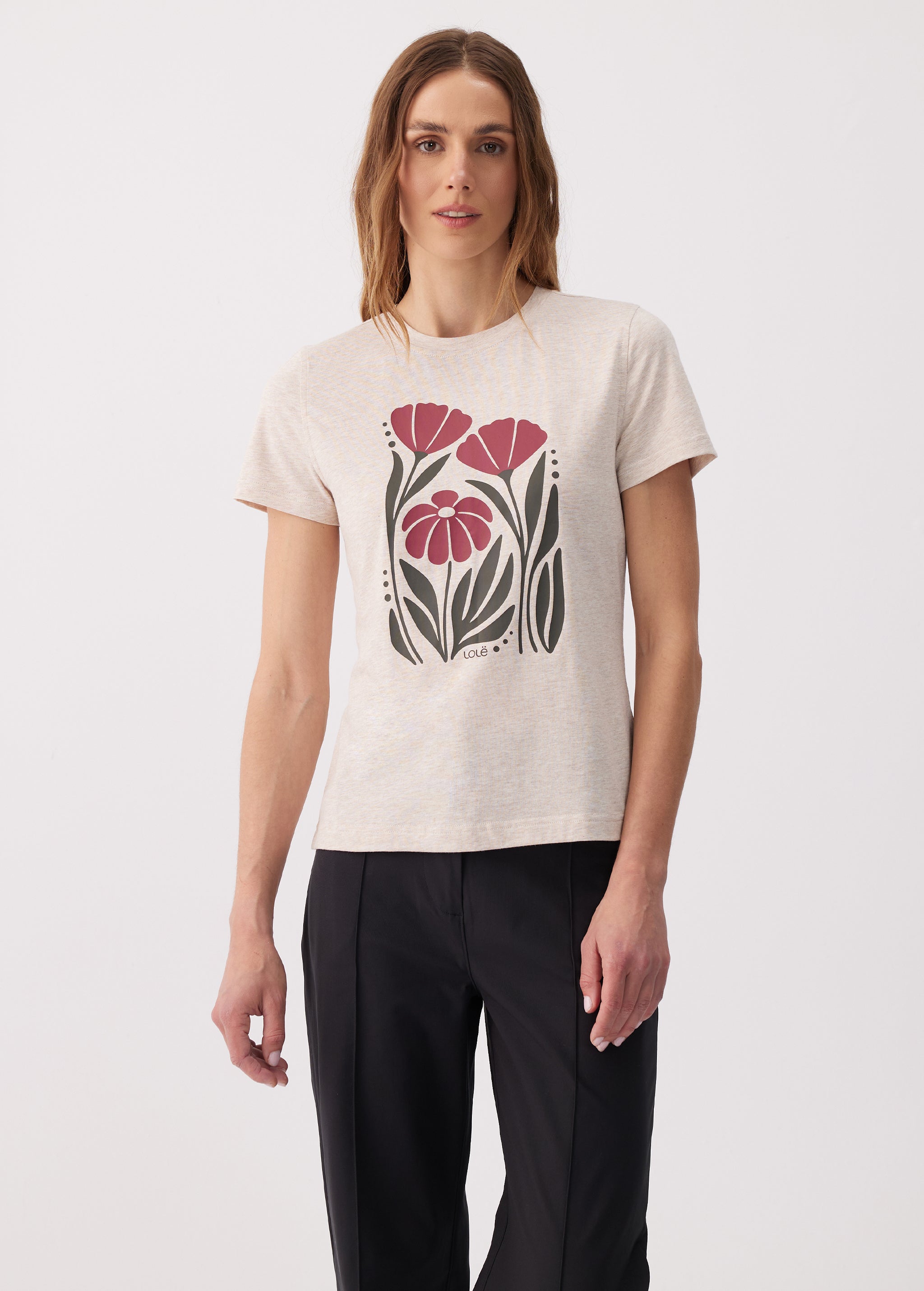 Lolë Laurier Logo T-shirt in cream