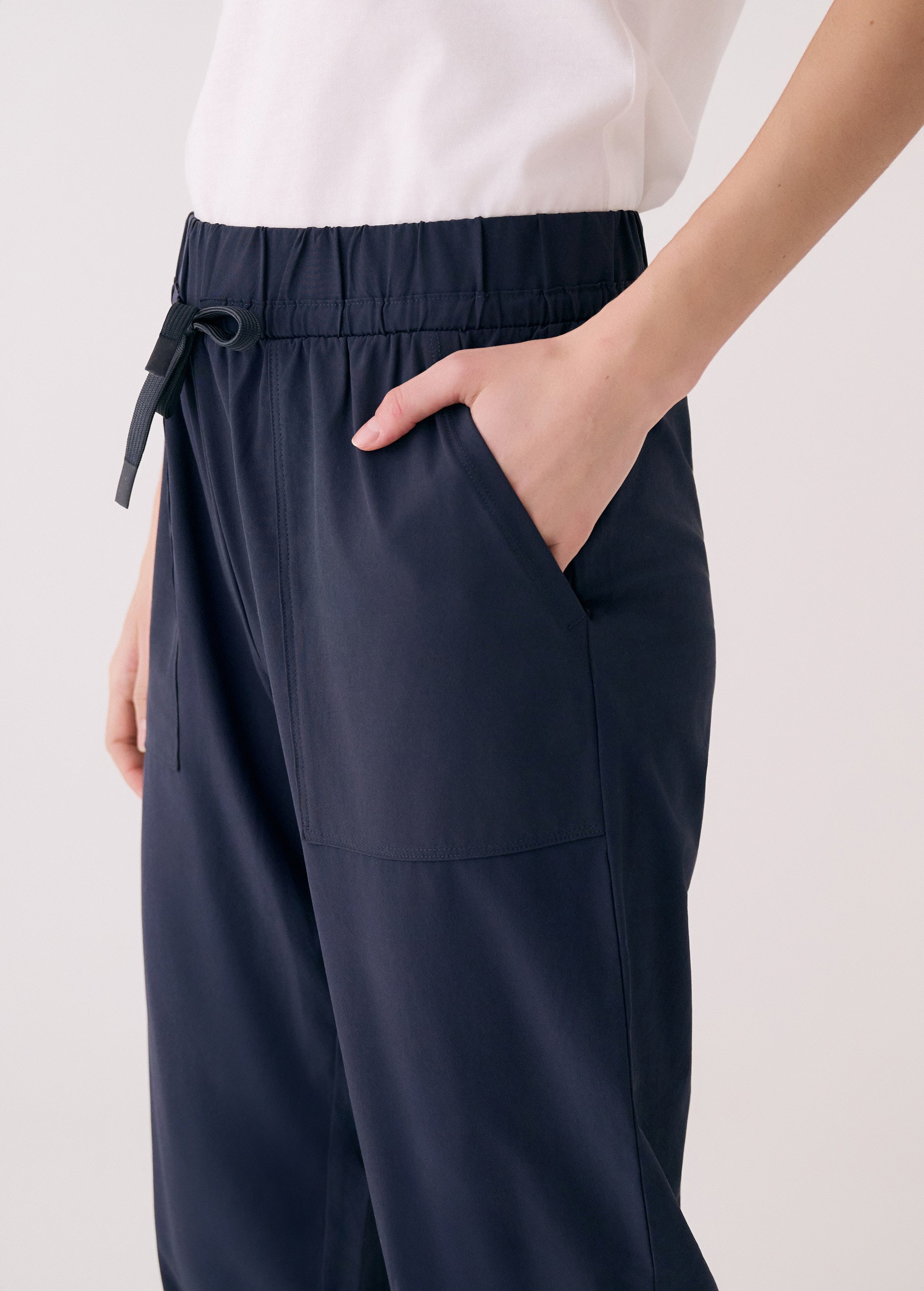 Lolë Olivie Light Jogger in Outerspace navy — the Olivie Jogger is your go-anywhere take on comfort