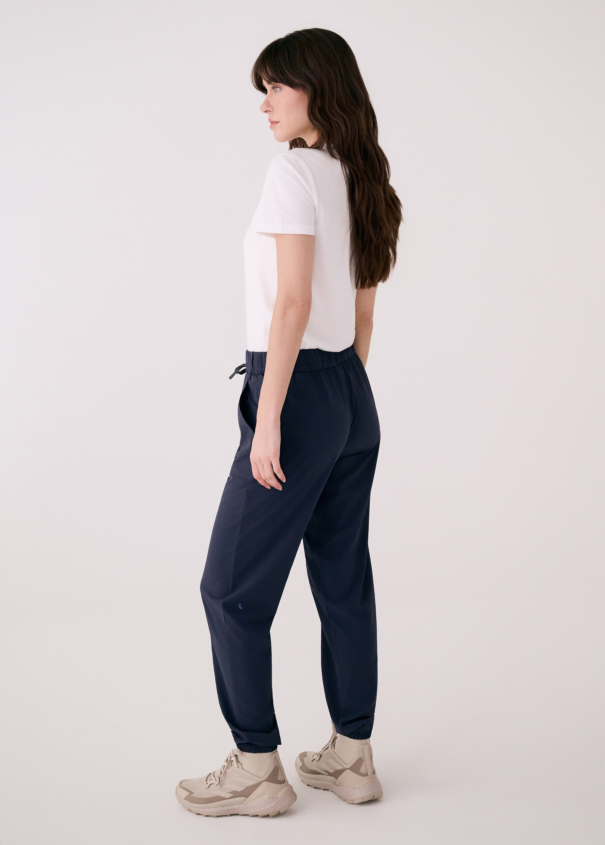 Lolë Olivie Light Jogger in Outerspace navy — the Olivie Jogger is your go-anywhere take on comfort