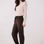 Lolë Olivie Light Jogger in Java dark brown — the Olivie Jogger is your go-anywhere take on comfort
