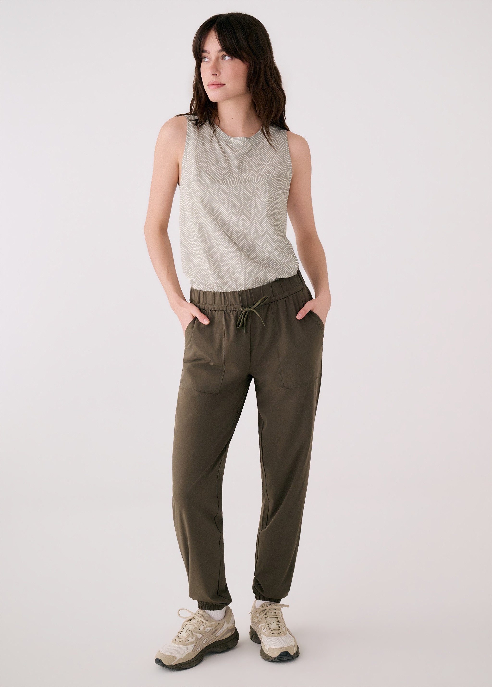 Lolë Olivie Light Jogger in Moss olive green — the Olivie Jogger is your go-anywhere take on comfort
