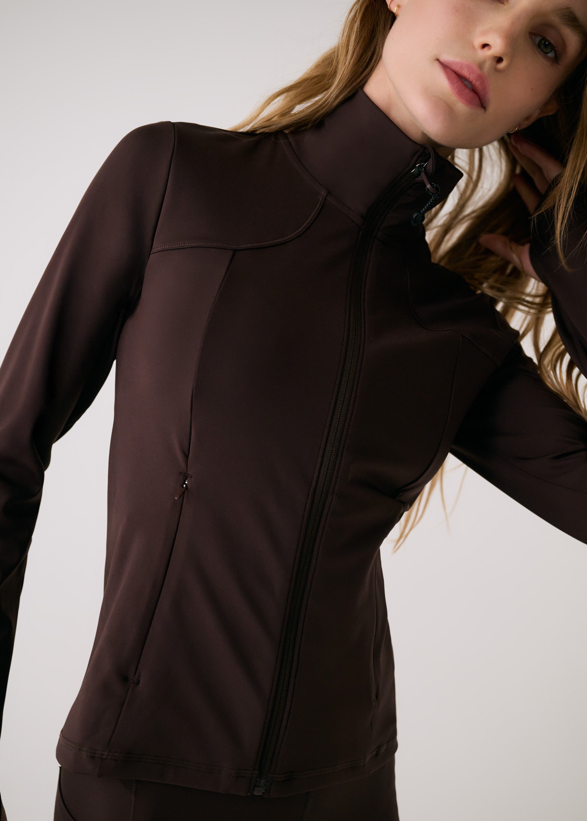 Lolë Step Up Jacket in Java dark brown