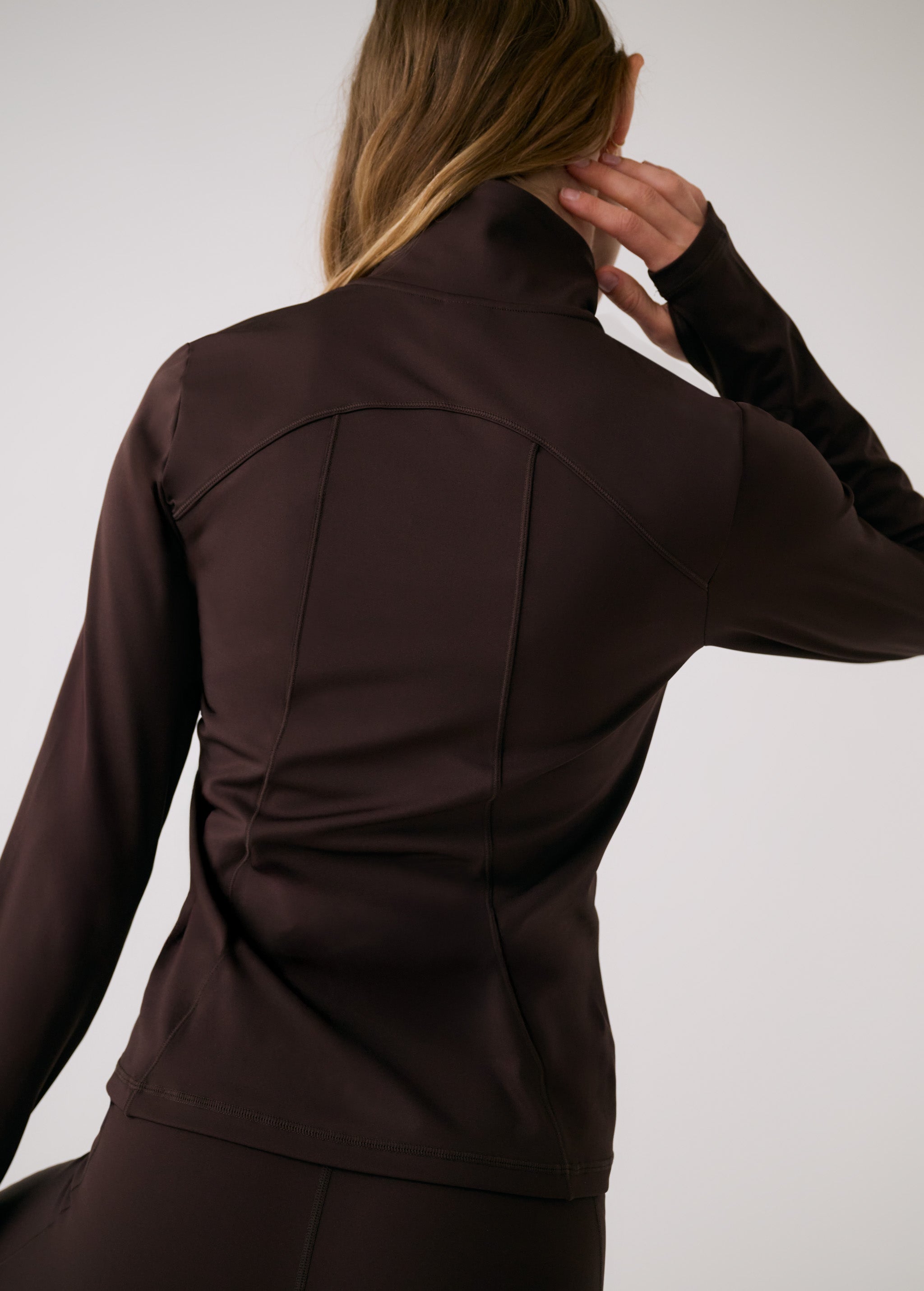 Lolë Step Up Jacket in Java dark brown